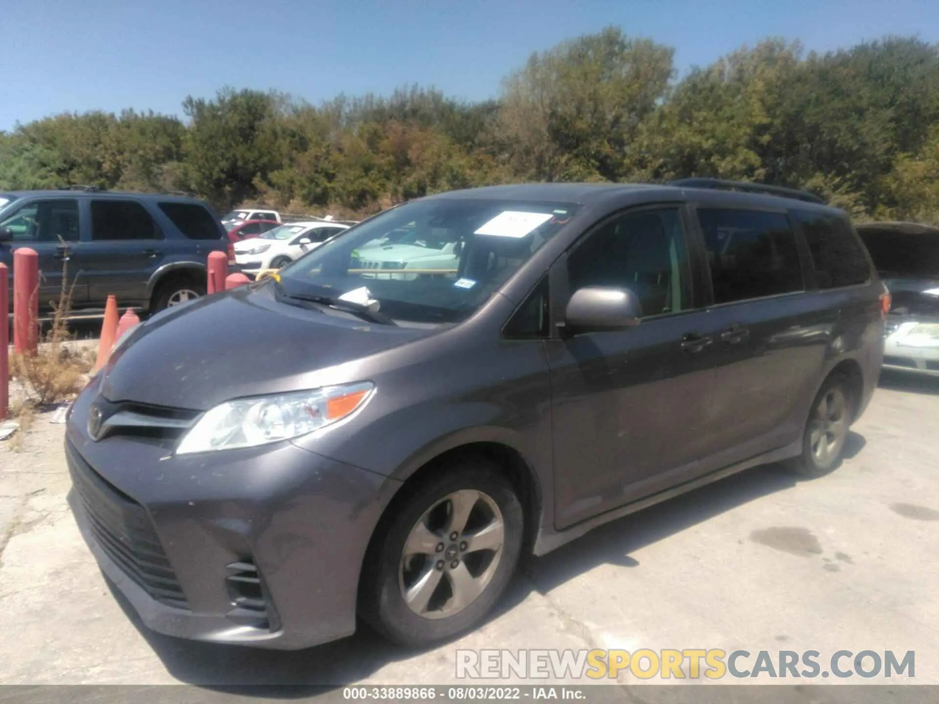 2 fotografías del automóvil dañado 5TDKZ3DC3LS053961 TOYOTA SIENNA 2020