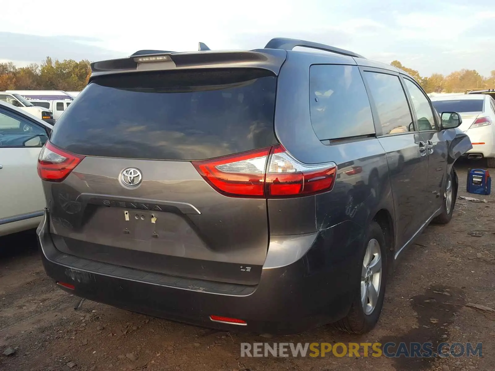 4 fotografías del automóvil dañado 5TDKZ3DC6LS049502 TOYOTA SIENNA 2020