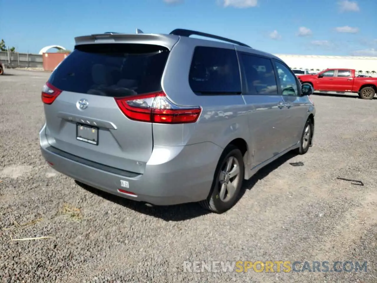 4 fotografías del automóvil dañado 5TDKZ3DC6LS066543 TOYOTA SIENNA 2020