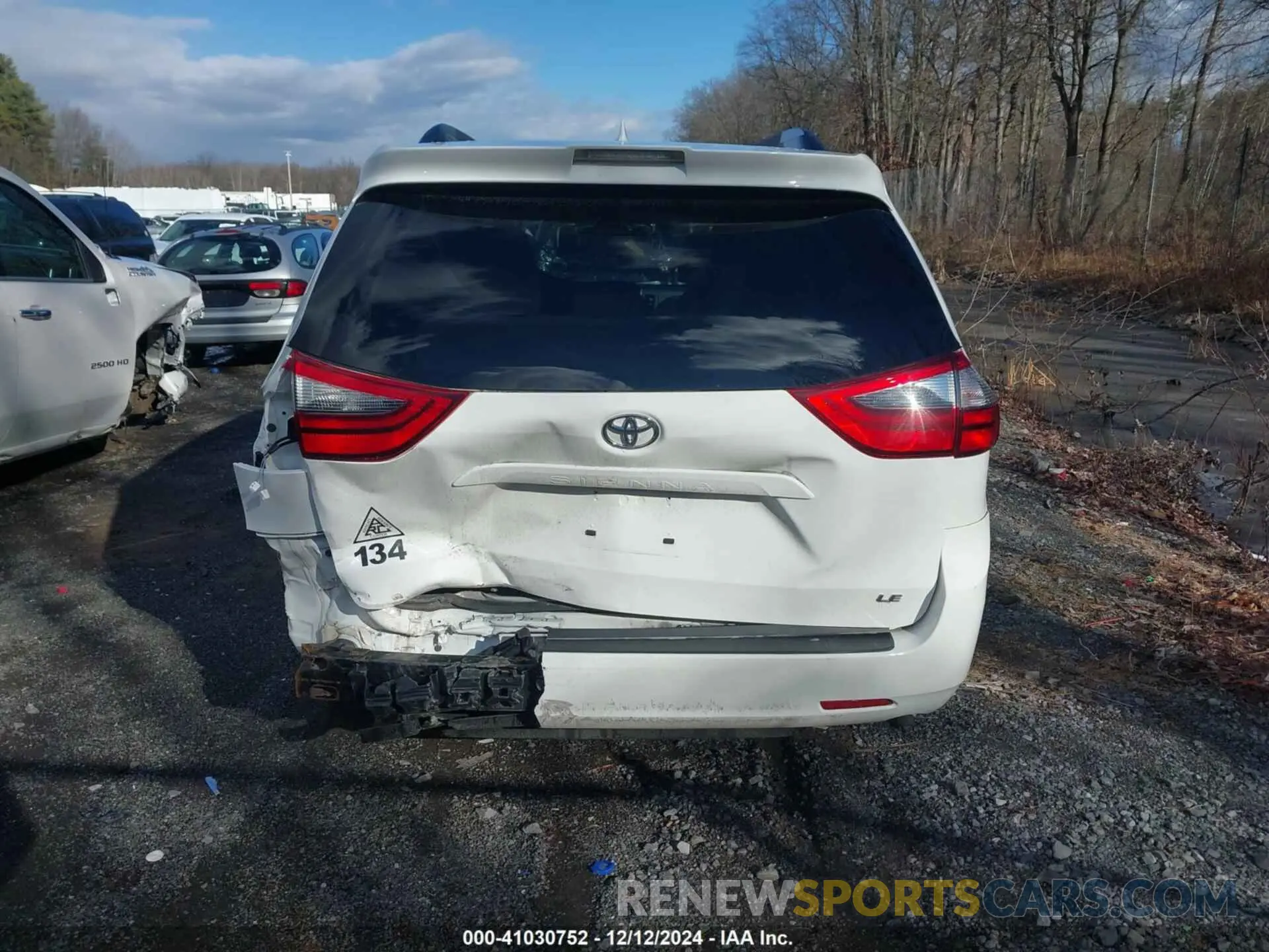16 fotografías del automóvil dañado 5TDKZ3DC9LS057335 TOYOTA SIENNA 2020