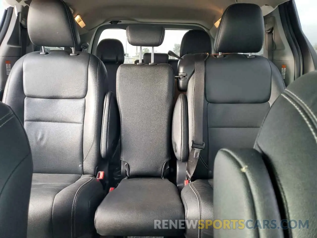 10 fotografías del automóvil dañado 5TDXZ3DC0LS062302 TOYOTA SIENNA 2020