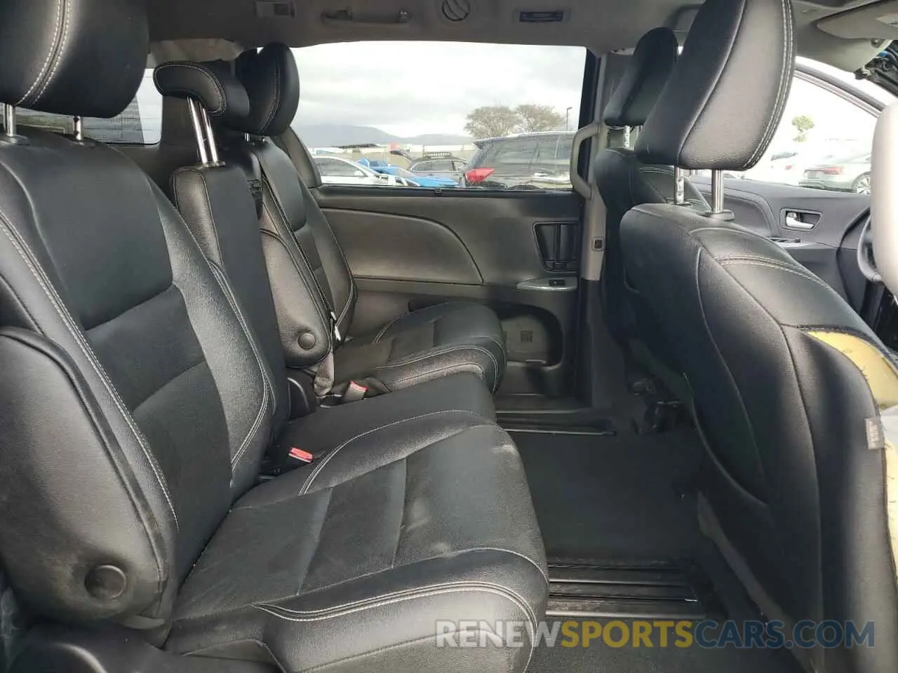 11 fotografías del automóvil dañado 5TDXZ3DC0LS062302 TOYOTA SIENNA 2020