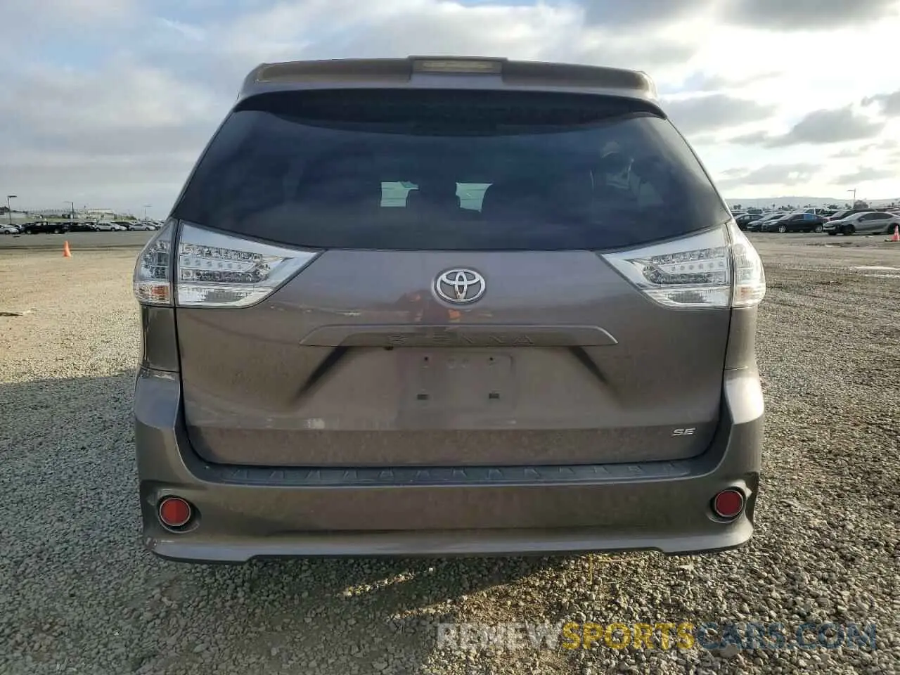 6 fotografías del automóvil dañado 5TDXZ3DC0LS062302 TOYOTA SIENNA 2020