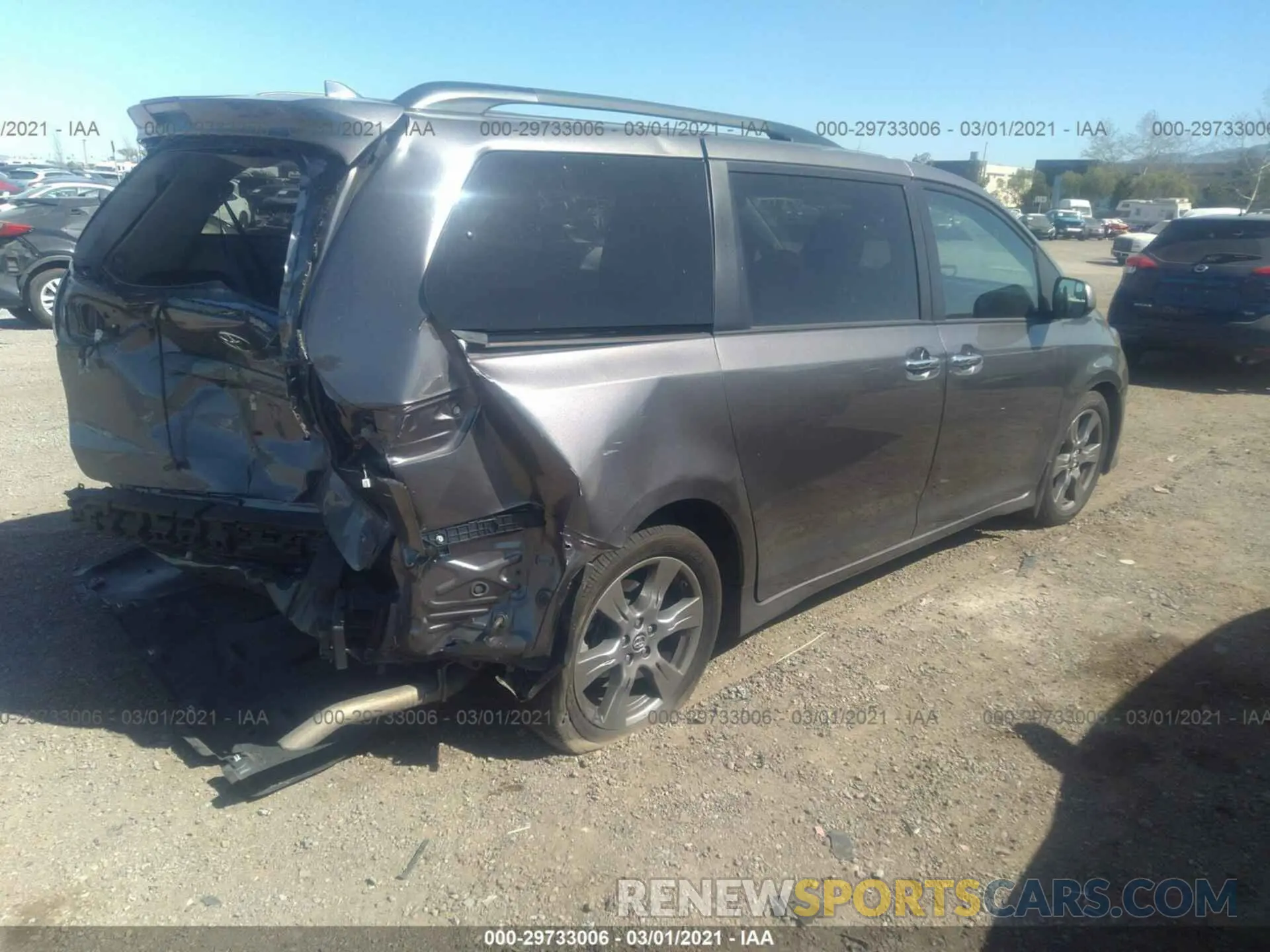4 fotografías del automóvil dañado 5TDXZ3DC1LS036064 TOYOTA SIENNA 2020
