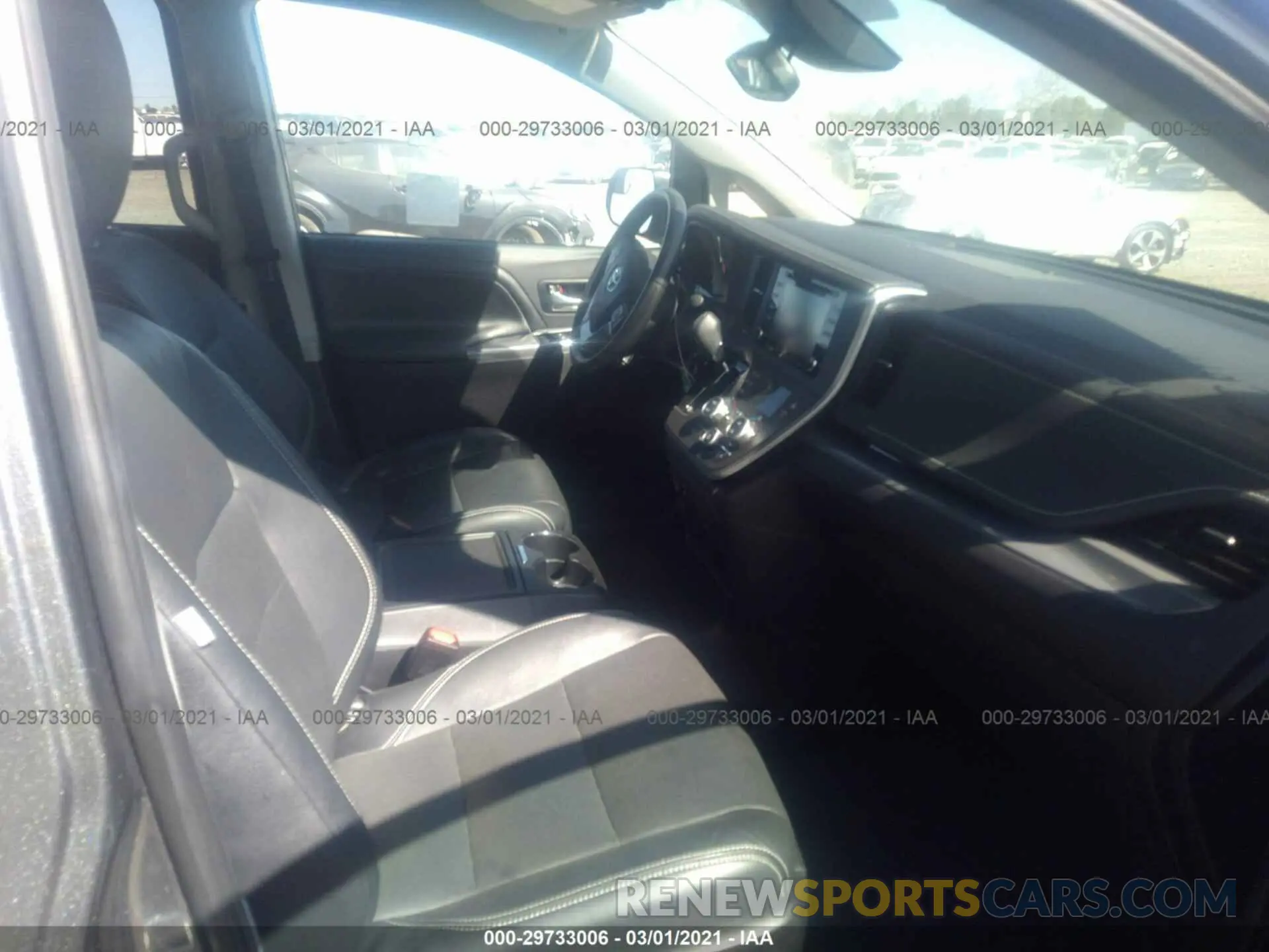 5 fotografías del automóvil dañado 5TDXZ3DC1LS036064 TOYOTA SIENNA 2020