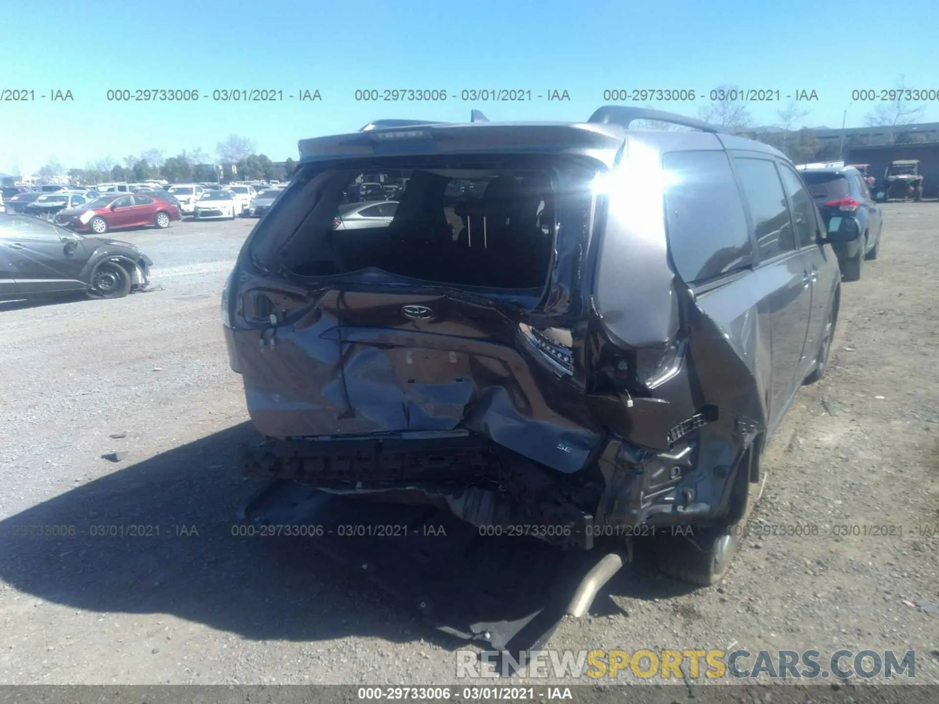 6 fotografías del automóvil dañado 5TDXZ3DC1LS036064 TOYOTA SIENNA 2020