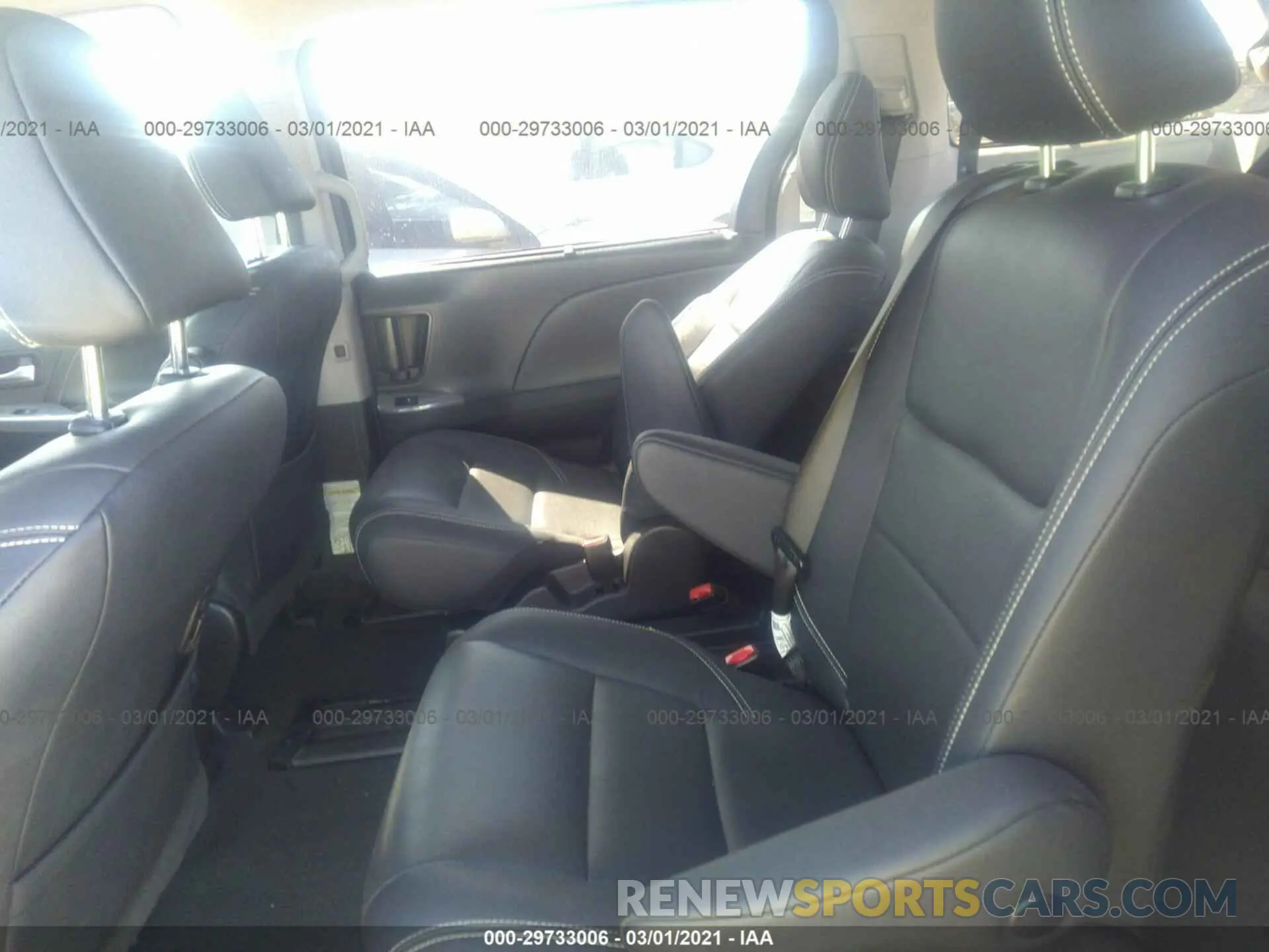 8 fotografías del automóvil dañado 5TDXZ3DC1LS036064 TOYOTA SIENNA 2020