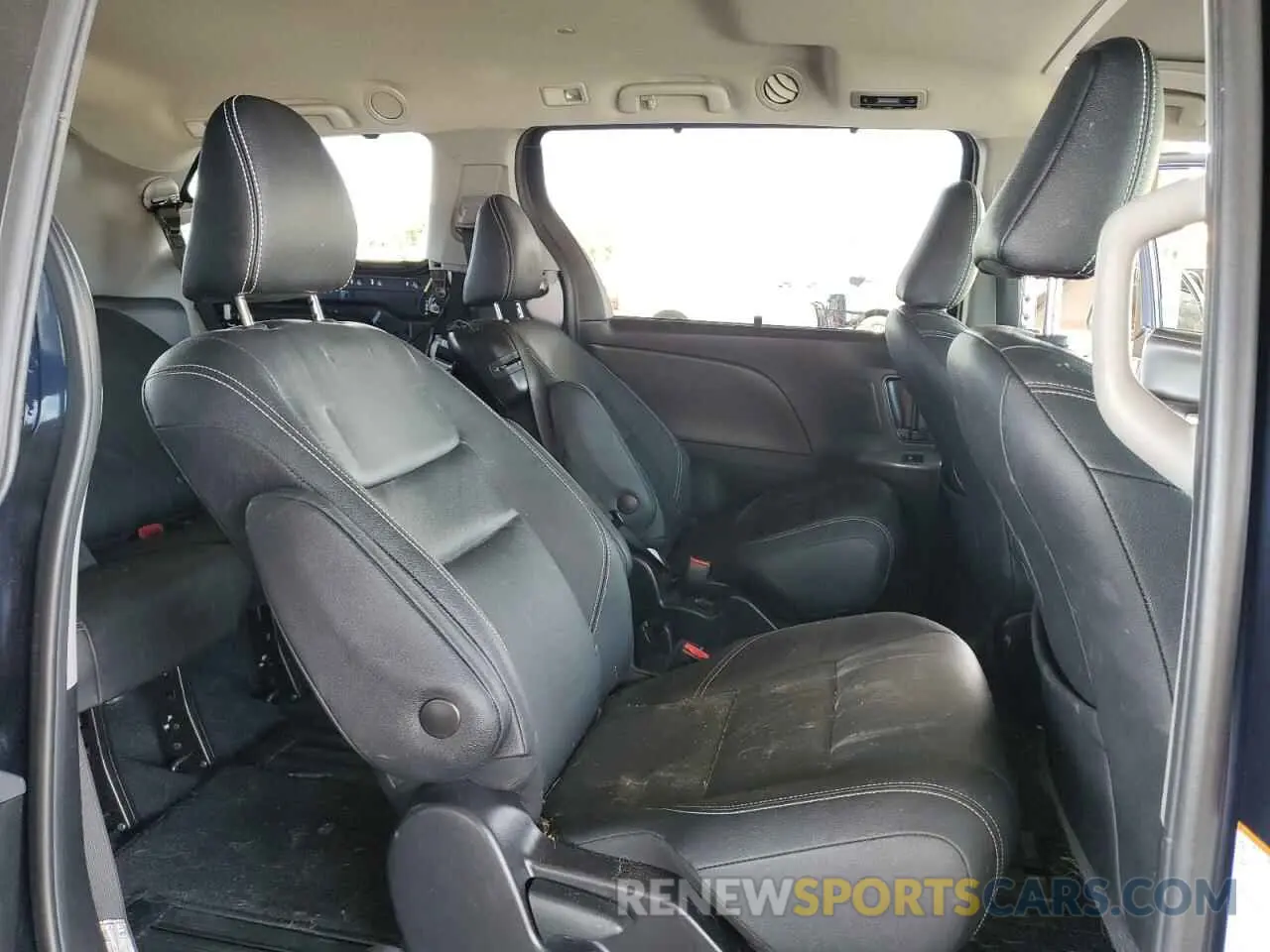 11 fotografías del automóvil dañado 5TDXZ3DC4LS034373 TOYOTA SIENNA 2020