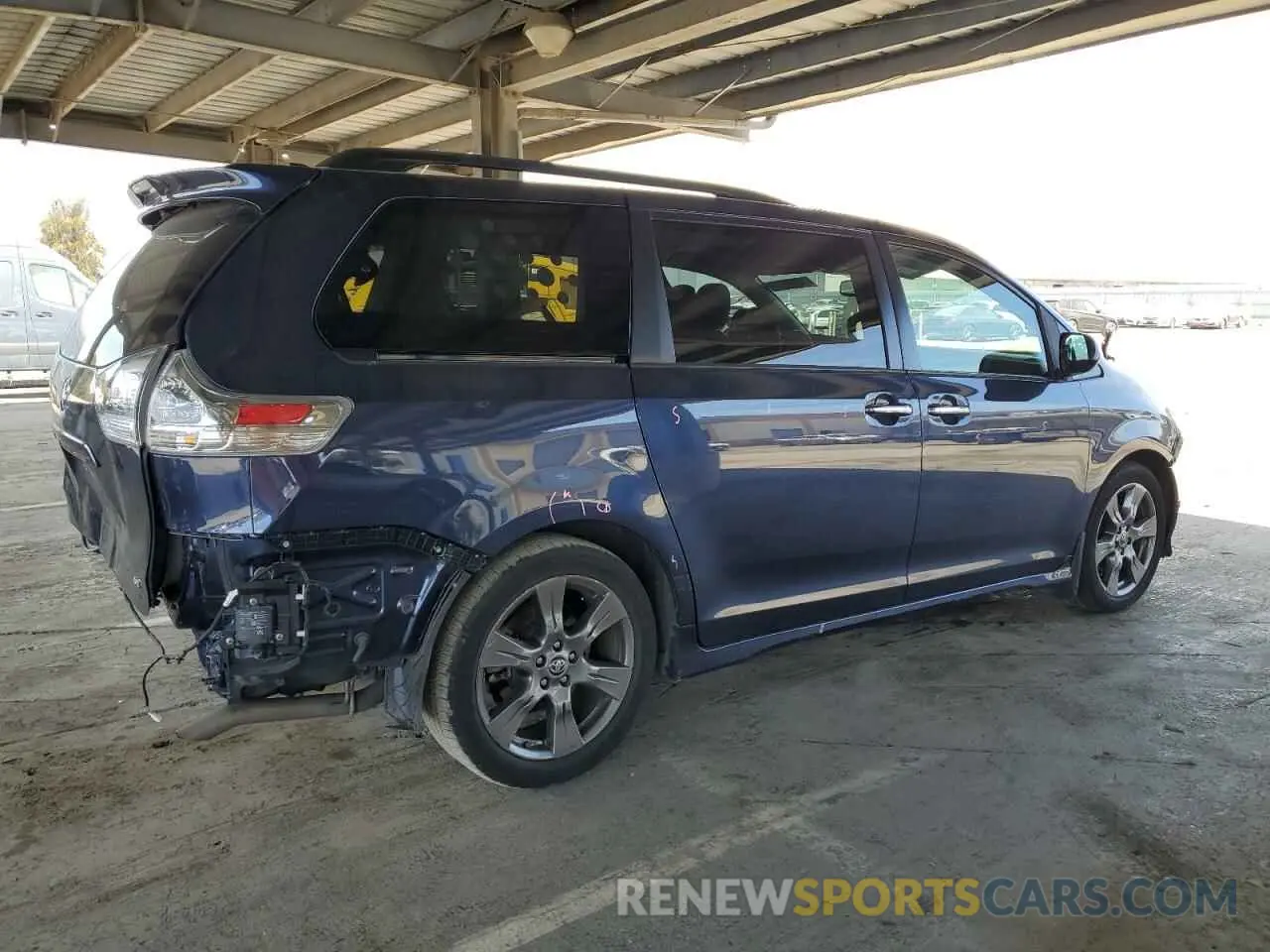 3 fotografías del automóvil dañado 5TDXZ3DC4LS034373 TOYOTA SIENNA 2020