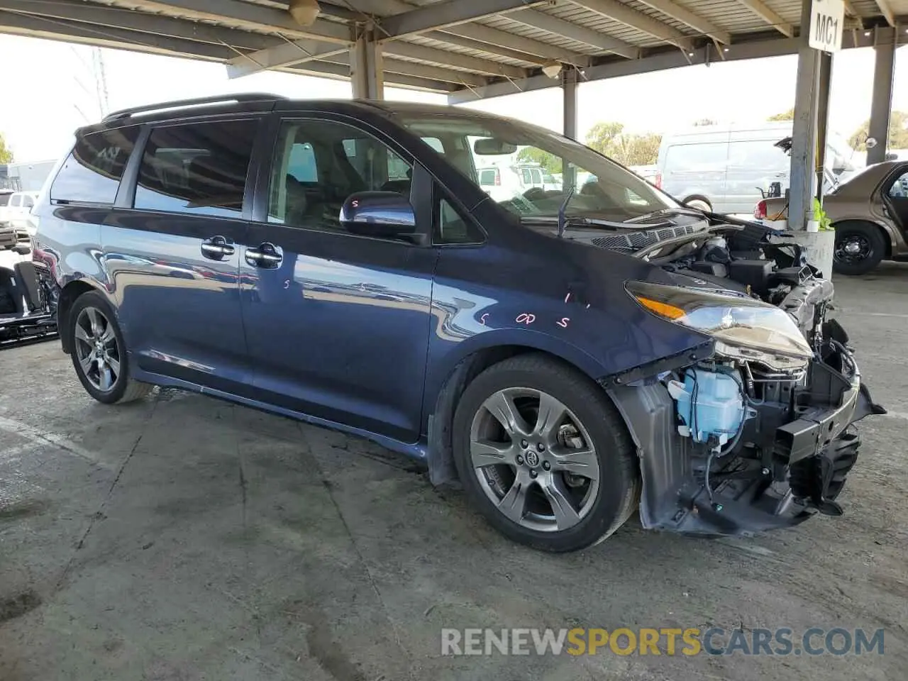 4 fotografías del automóvil dañado 5TDXZ3DC4LS034373 TOYOTA SIENNA 2020