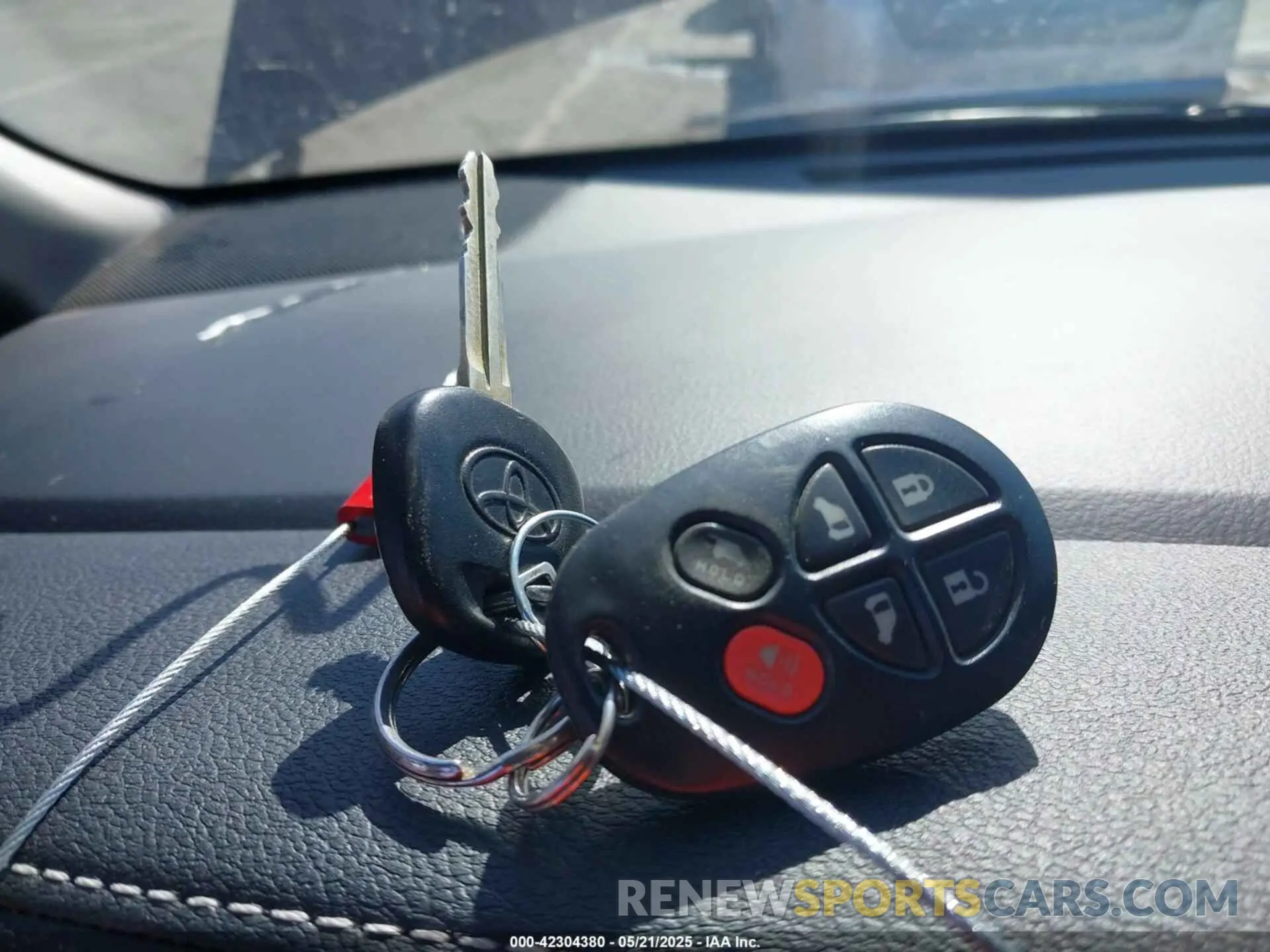 11 fotografías del automóvil dañado 5TDXZ3DC8LS053685 TOYOTA SIENNA 2020
