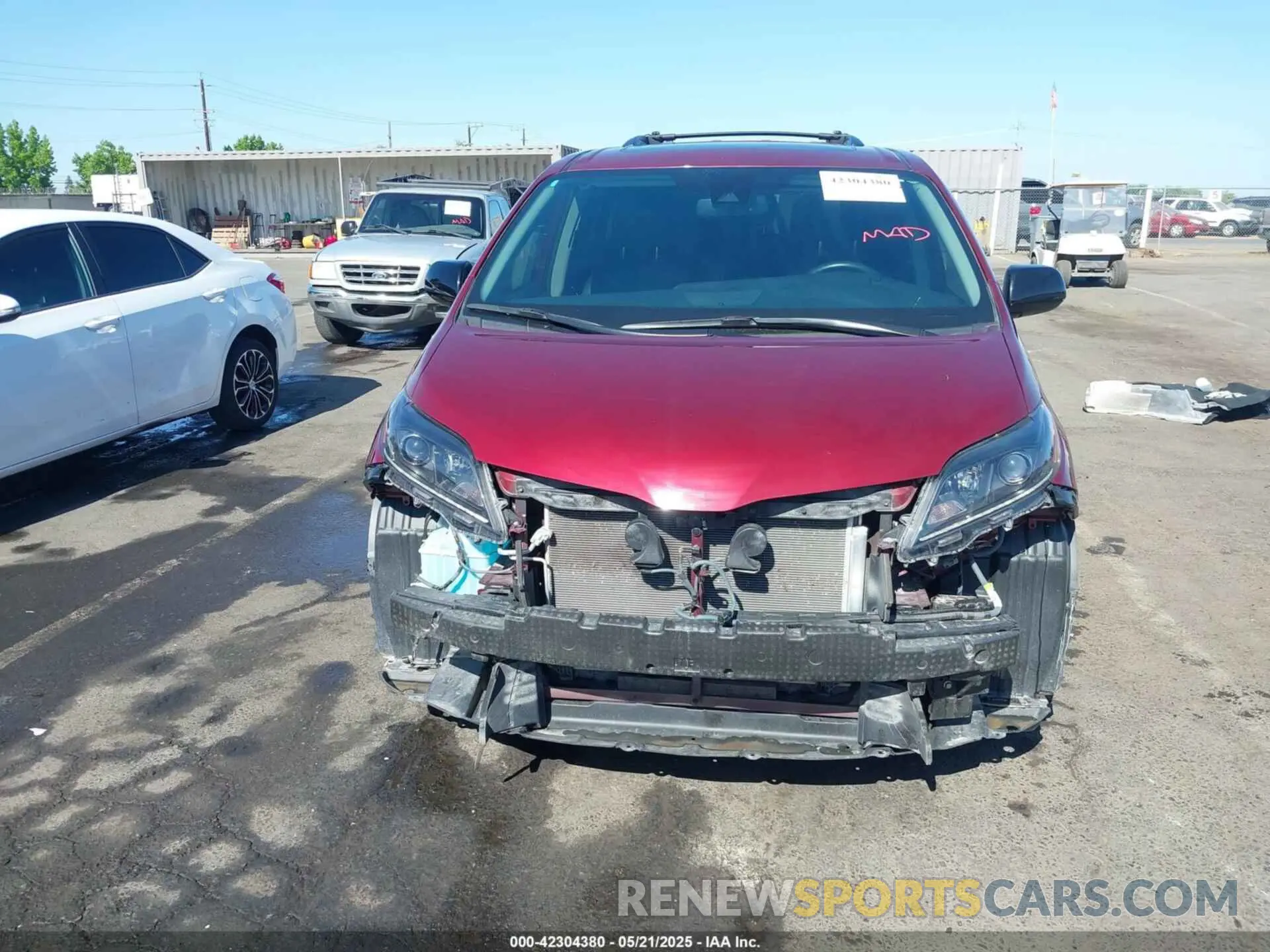 6 fotografías del automóvil dañado 5TDXZ3DC8LS053685 TOYOTA SIENNA 2020