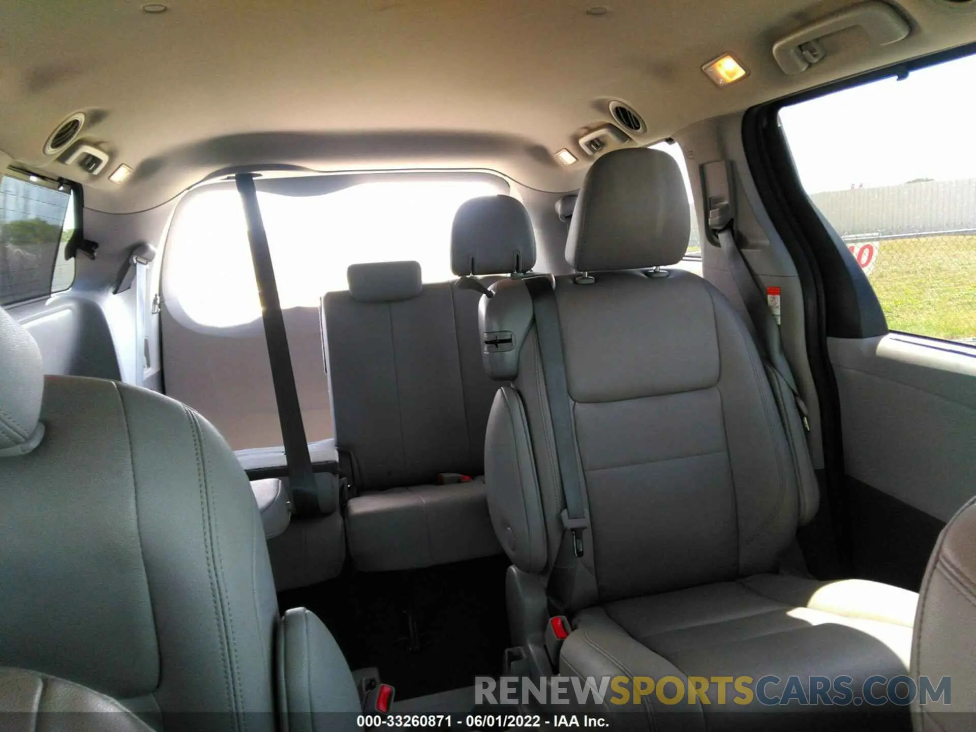 8 fotografías del automóvil dañado 5TDYZ3DC1LS035582 TOYOTA SIENNA 2020