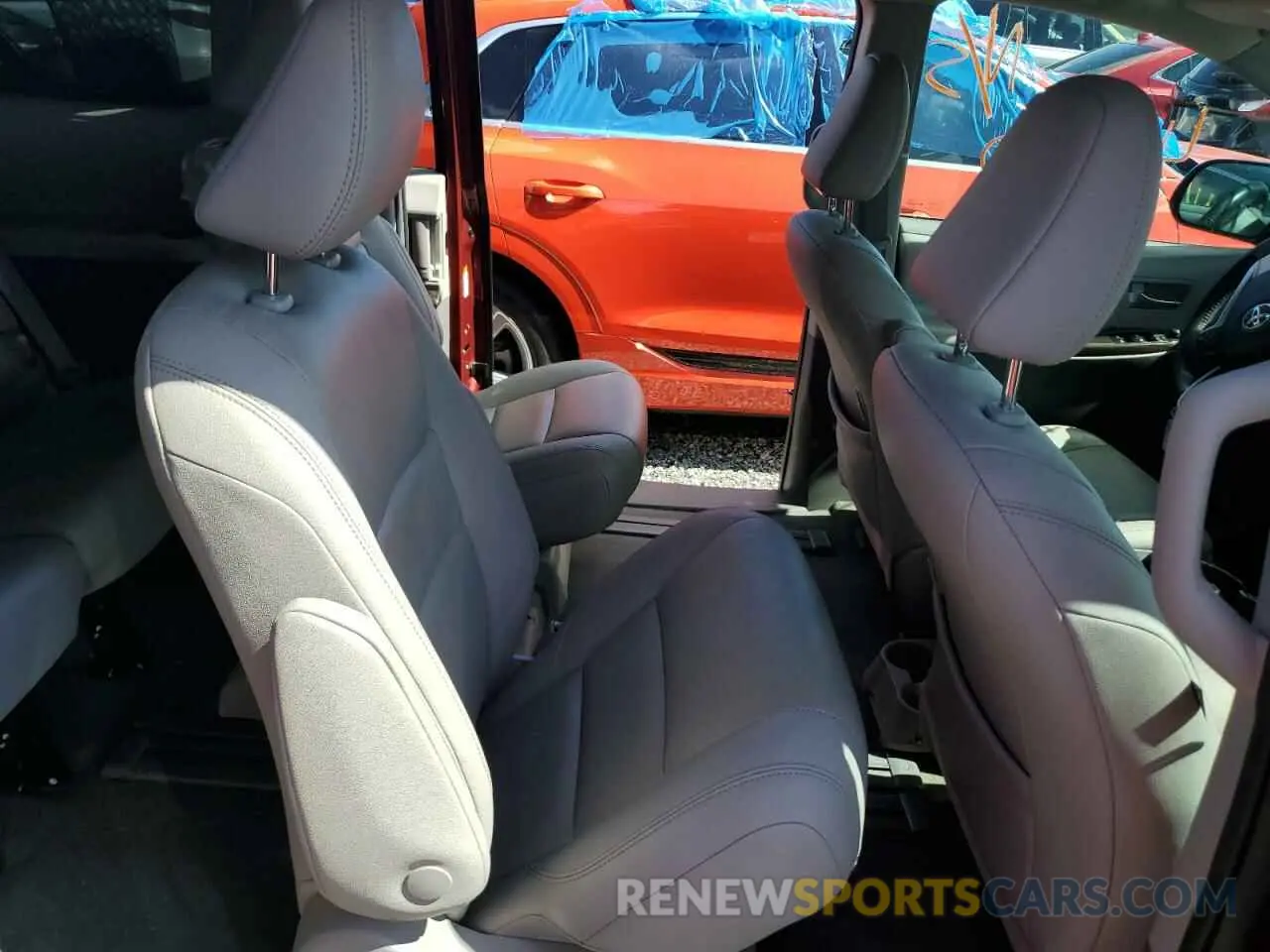 6 fotografías del automóvil dañado 5TDYZ3DC2LS049345 TOYOTA SIENNA 2020