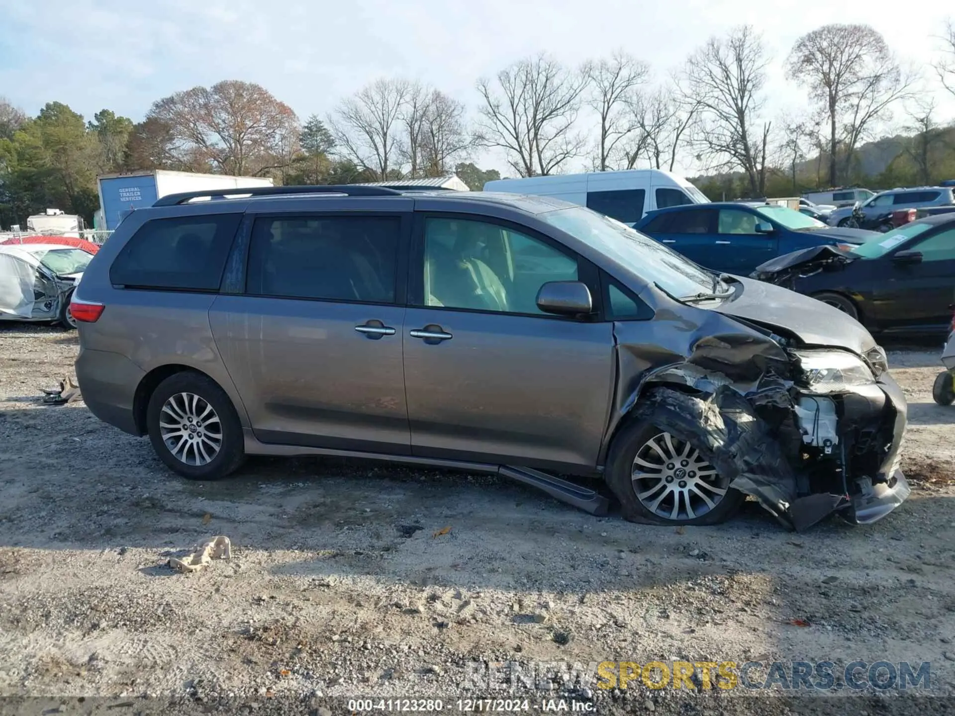 13 fotografías del automóvil dañado 5TDYZ3DC2LS055047 TOYOTA SIENNA 2020
