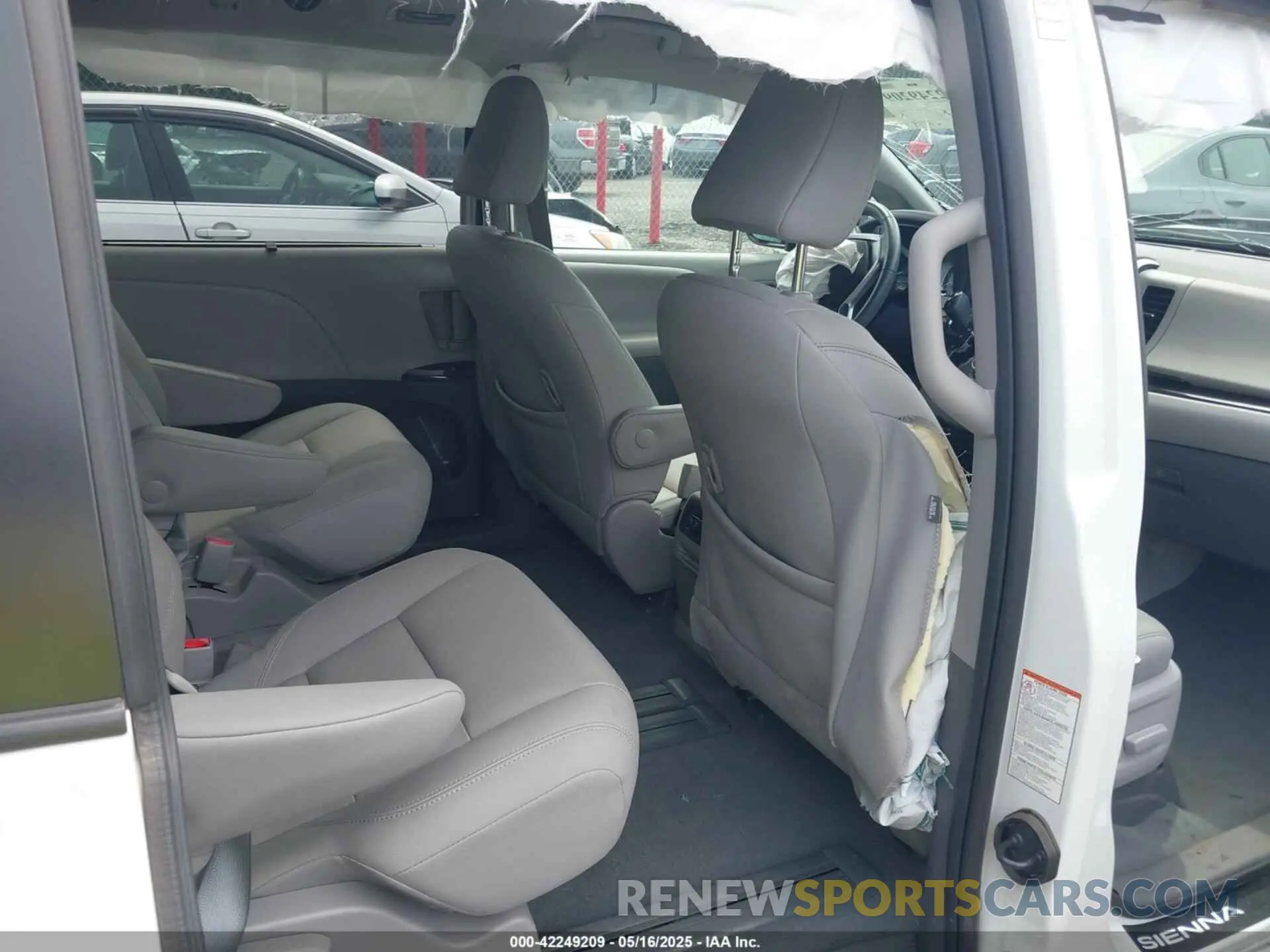 8 fotografías del automóvil dañado 5TDYZ3DC3LS048818 TOYOTA SIENNA 2020