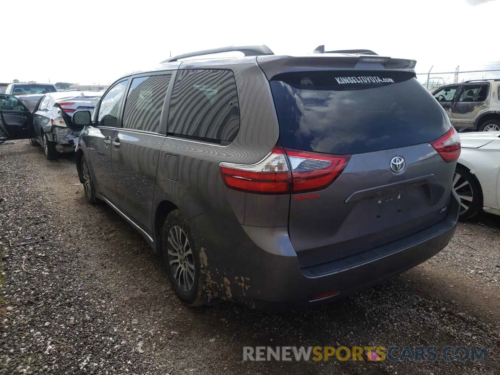 3 fotografías del automóvil dañado 5TDYZ3DC4LS031056 TOYOTA SIENNA 2020