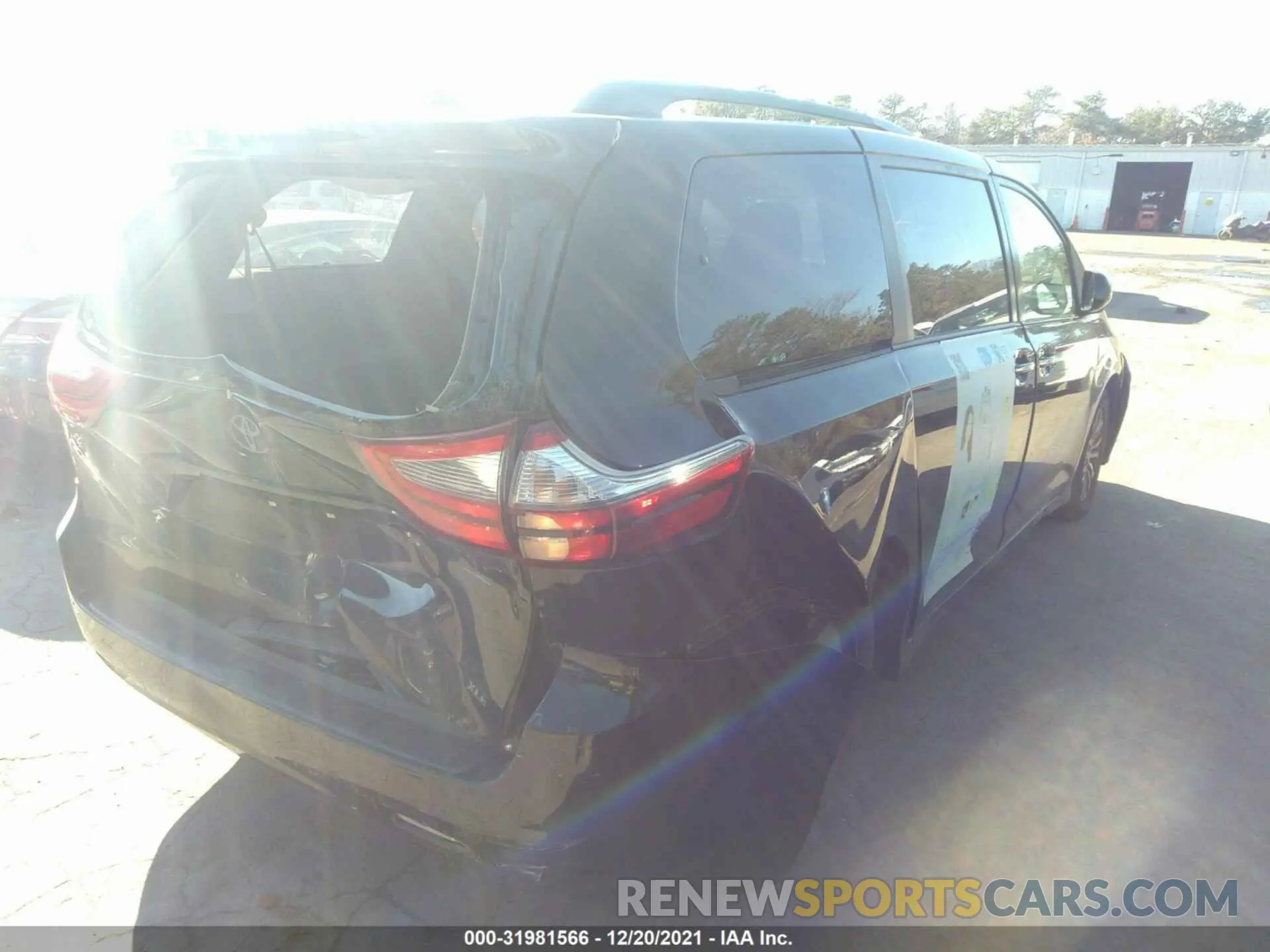 4 fotografías del automóvil dañado 5TDYZ3DC4LS032434 TOYOTA SIENNA 2020