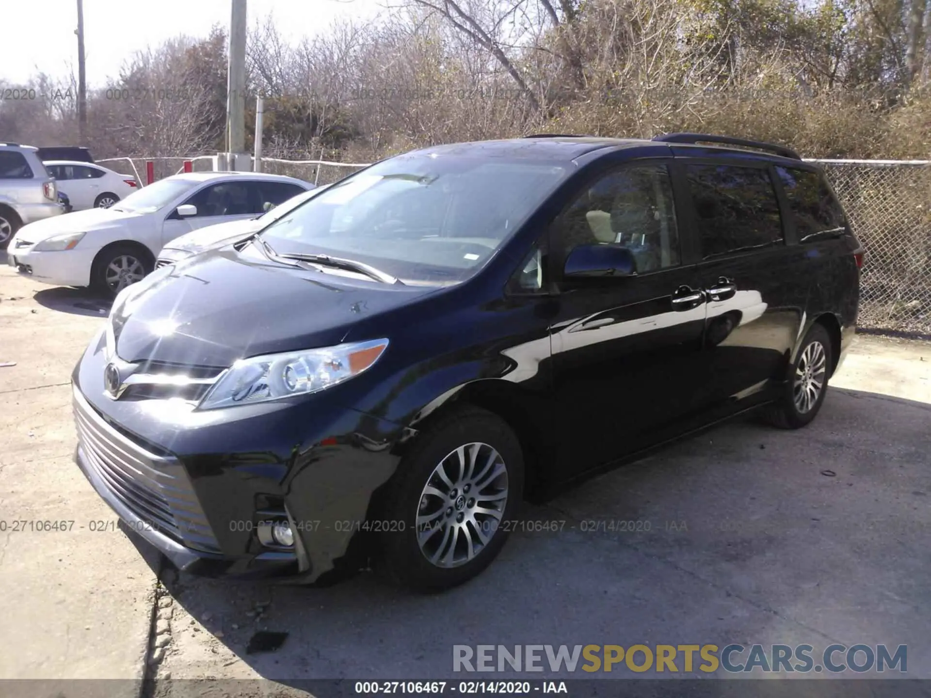 2 fotografías del automóvil dañado 5TDYZ3DC4LS038444 TOYOTA SIENNA 2020
