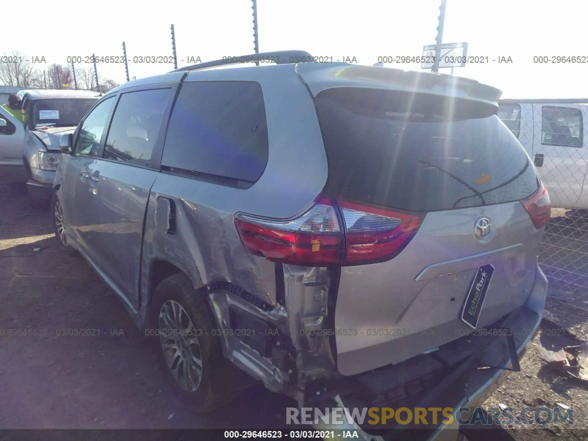 3 fotografías del automóvil dañado 5TDYZ3DC5LS064762 TOYOTA SIENNA 2020