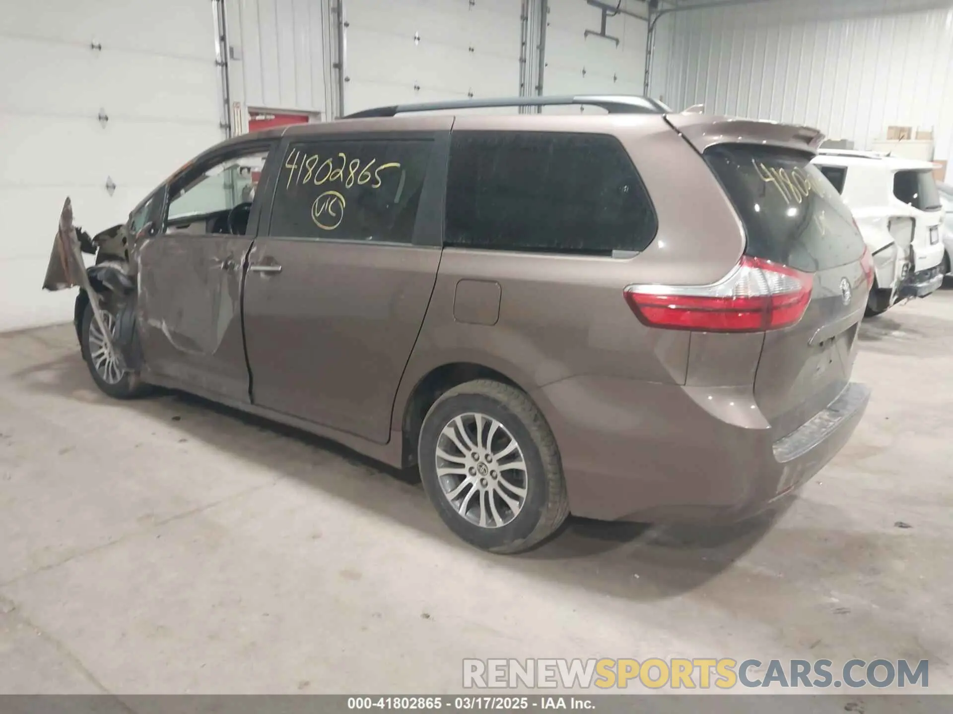 3 fotografías del automóvil dañado 5TDYZ3DC7LS066609 TOYOTA SIENNA 2020