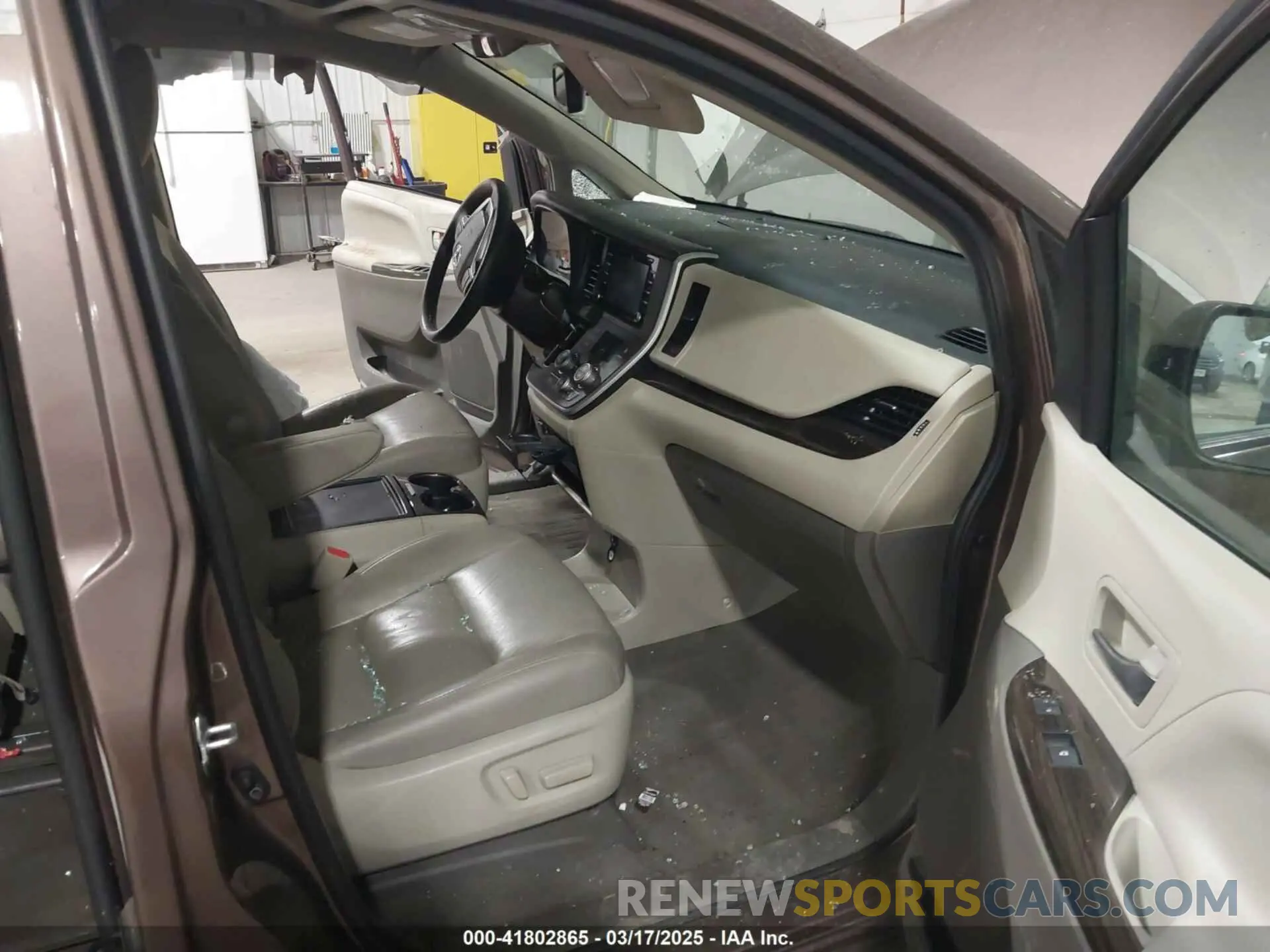5 fotografías del automóvil dañado 5TDYZ3DC7LS066609 TOYOTA SIENNA 2020
