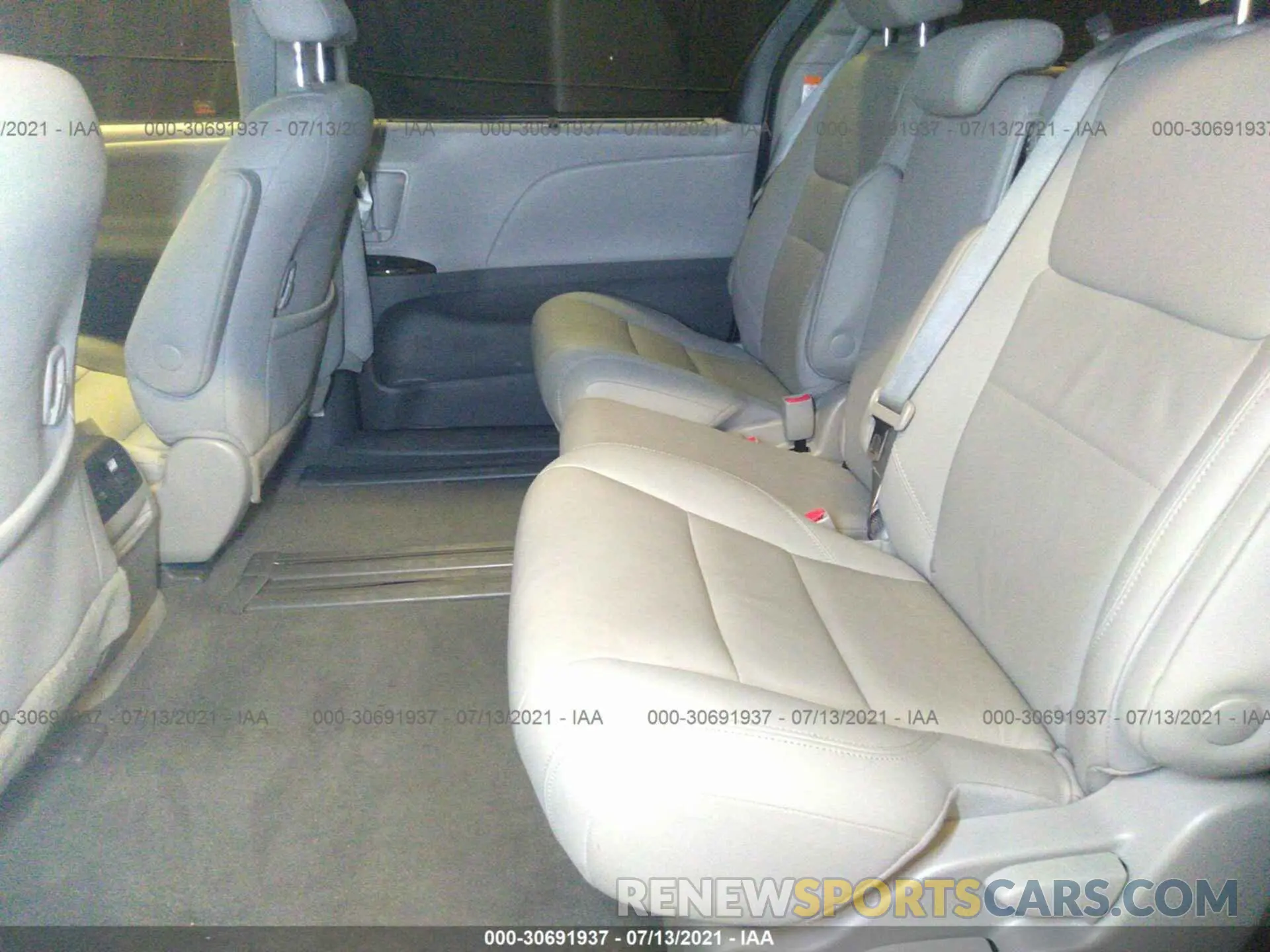8 fotografías del automóvil dañado 5TDYZ3DC7LS074287 TOYOTA SIENNA 2020