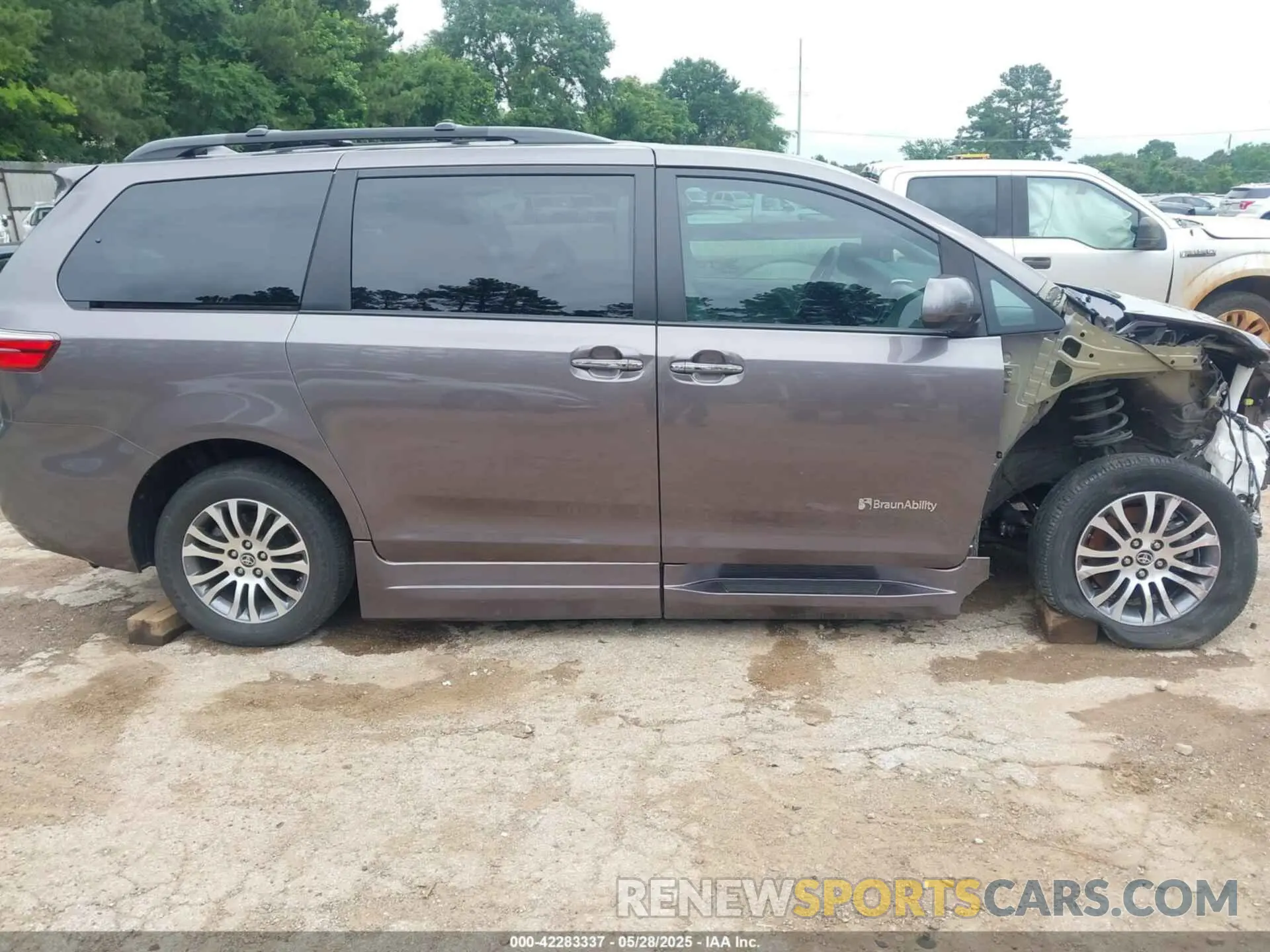 14 fotografías del automóvil dañado 5TDYZ3DC7LS078761 TOYOTA SIENNA 2020