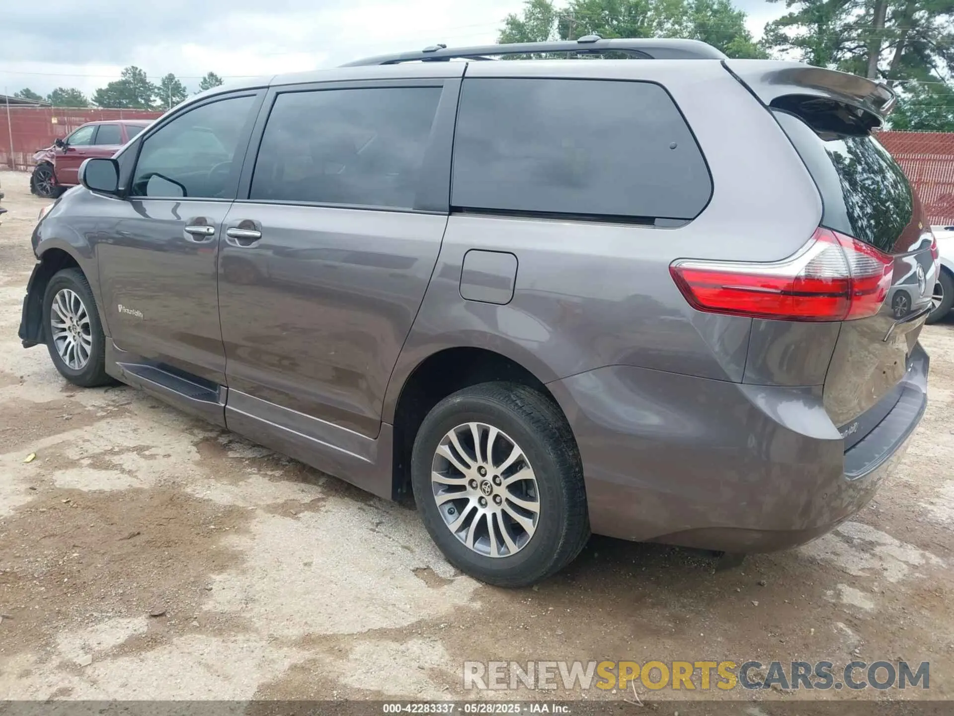 3 fotografías del automóvil dañado 5TDYZ3DC7LS078761 TOYOTA SIENNA 2020