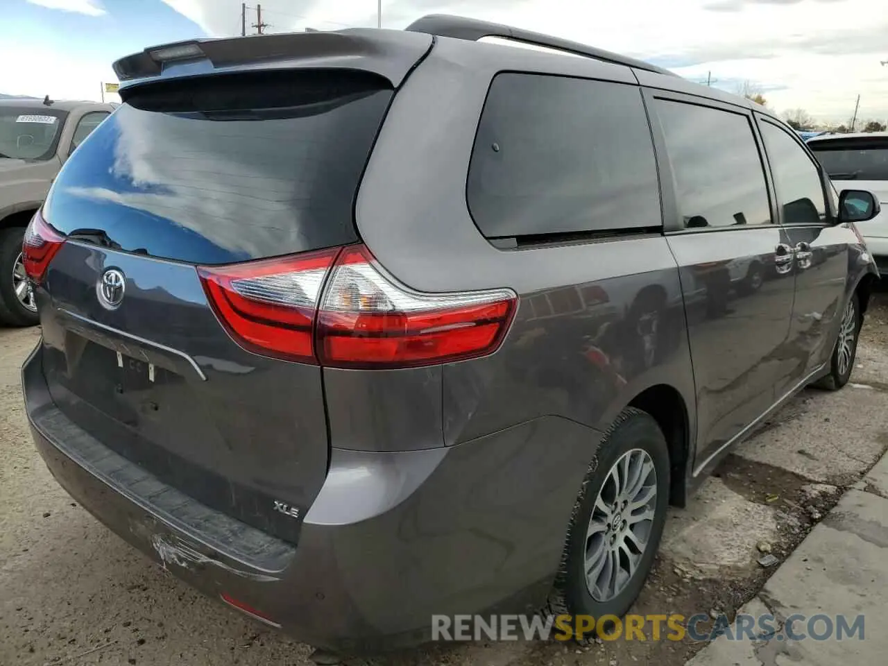 4 fotografías del automóvil dañado 5TDYZ3DC8LS046675 TOYOTA SIENNA 2020