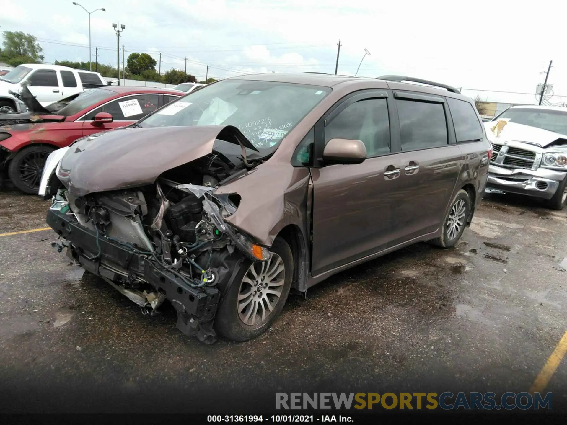 2 fotografías del automóvil dañado 5TDYZ3DCXLS032759 TOYOTA SIENNA 2020