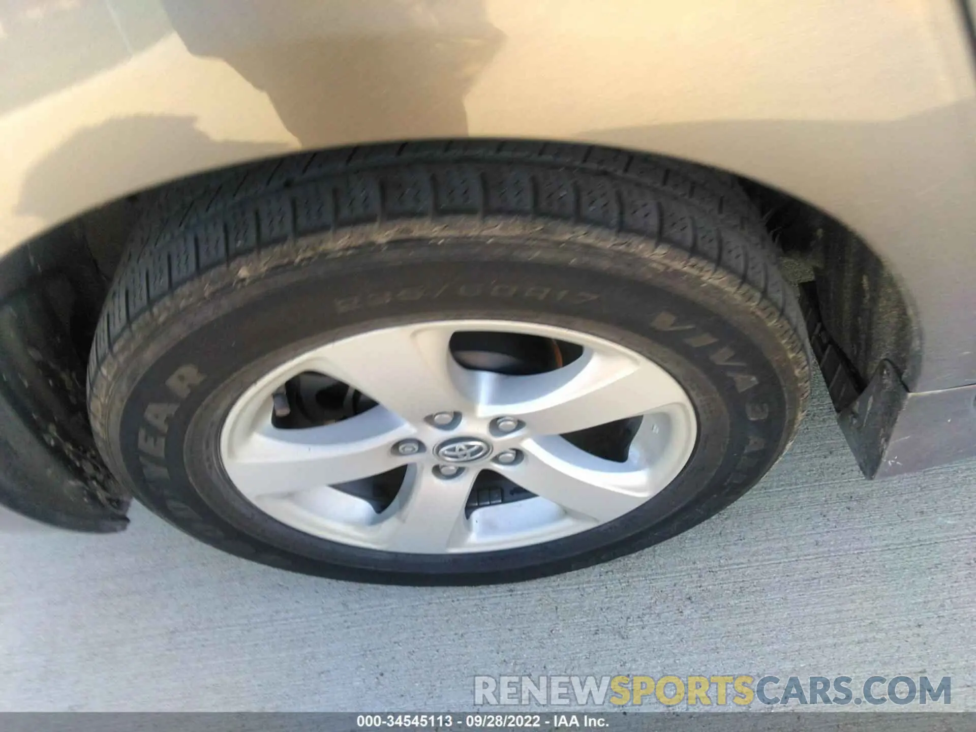 15 fotografías del automóvil dañado 5TDZZ3DC2LS034221 TOYOTA SIENNA 2020