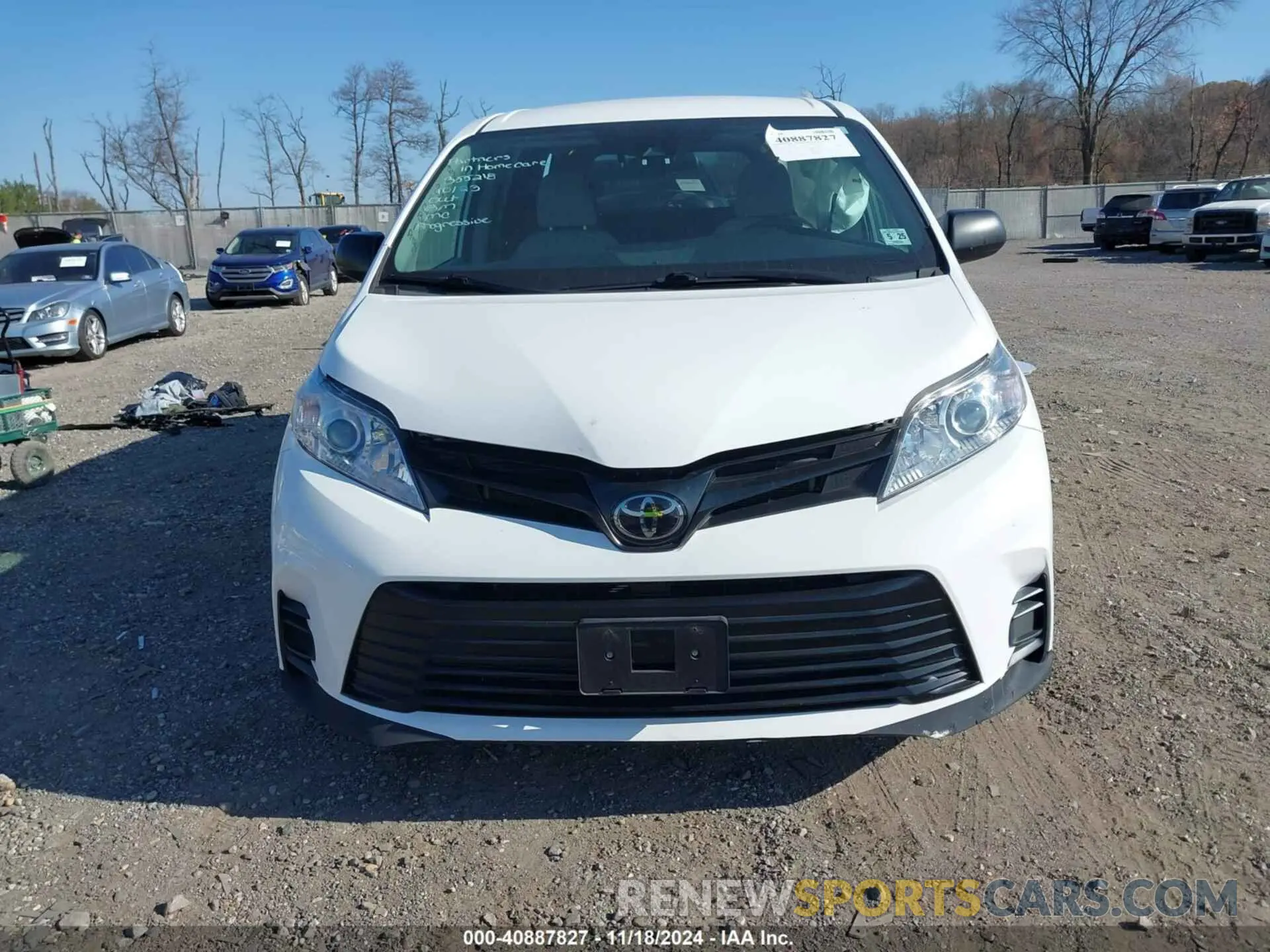 12 fotografías del automóvil dañado 5TDZZ3DC2LS066487 TOYOTA SIENNA 2020