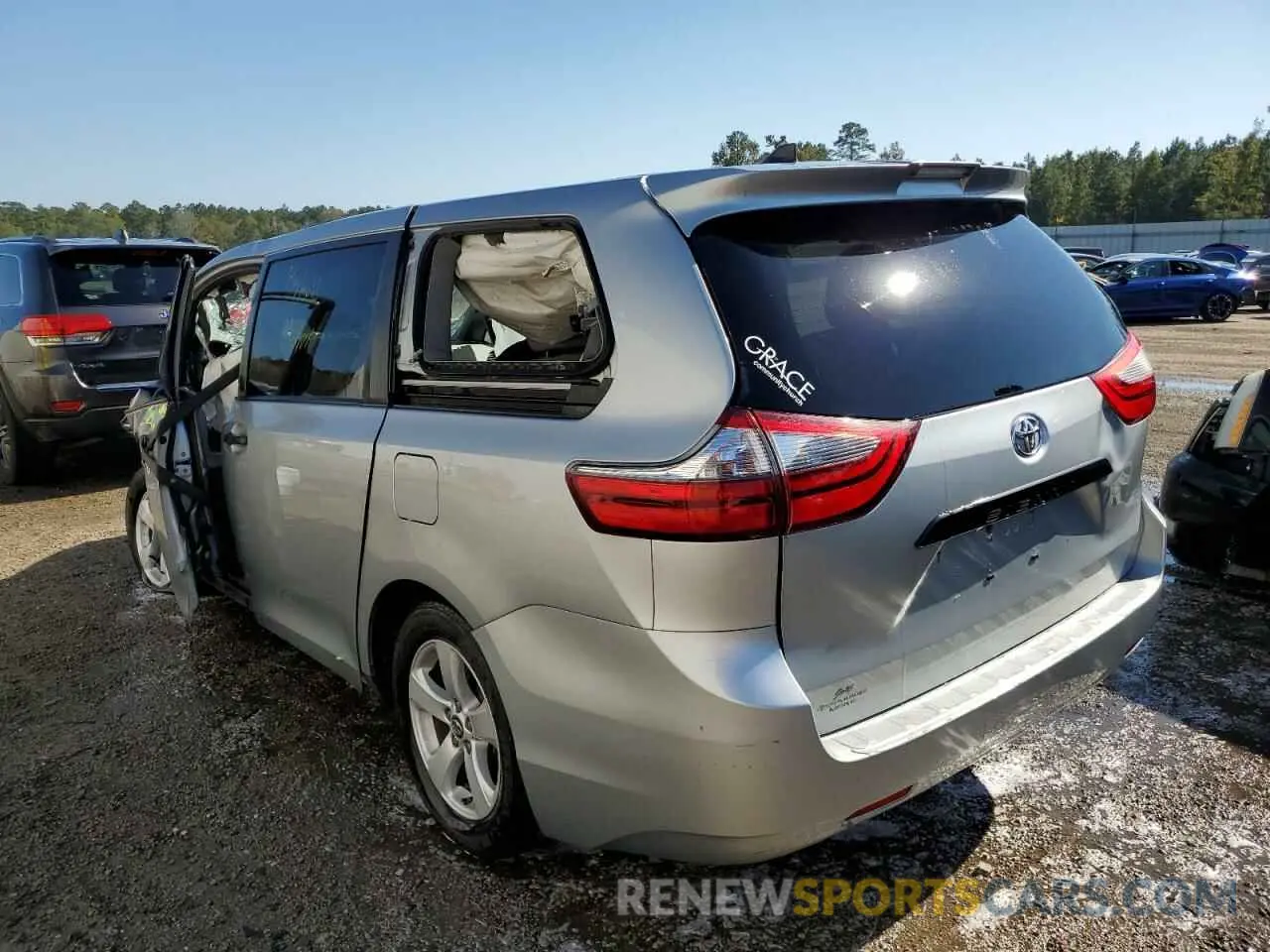 3 fotografías del automóvil dañado 5TDZZ3DC4LS050839 TOYOTA SIENNA 2020