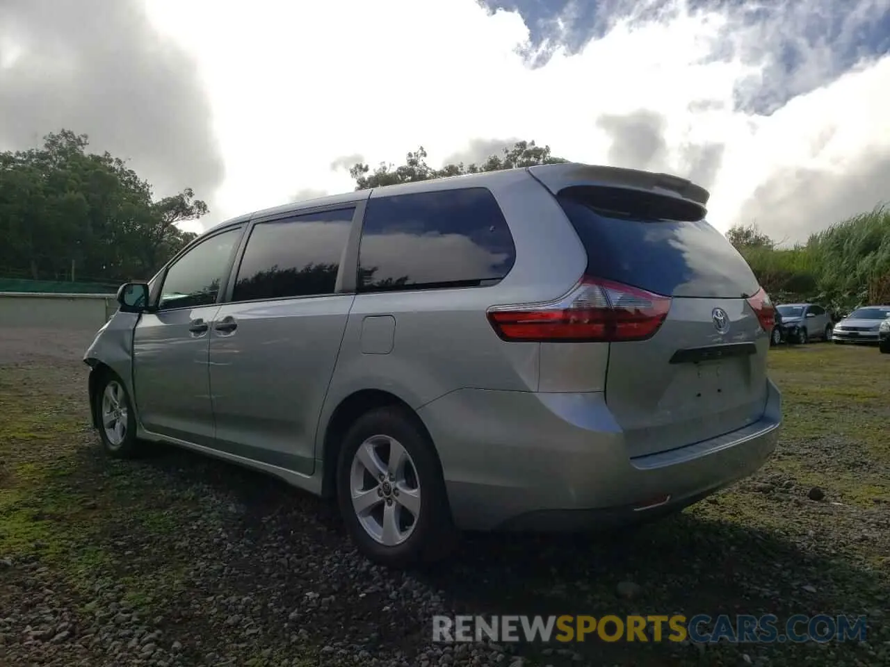 3 fotografías del automóvil dañado 5TDZZ3DC5LS072218 TOYOTA SIENNA 2020