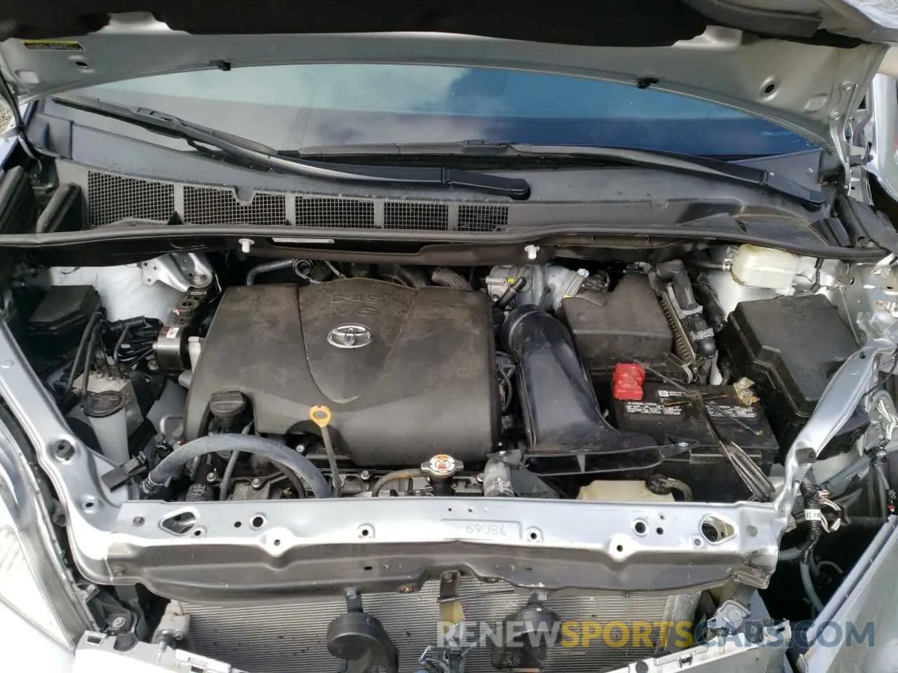 6 fotografías del automóvil dañado 5TDZZ3DC5LS072218 TOYOTA SIENNA 2020