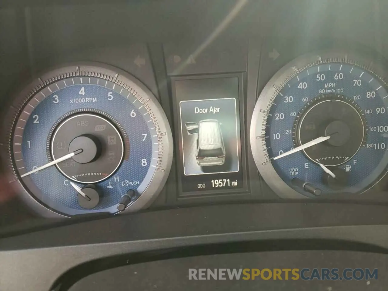 7 fotografías del automóvil dañado 5TDZZ3DC5LS072218 TOYOTA SIENNA 2020
