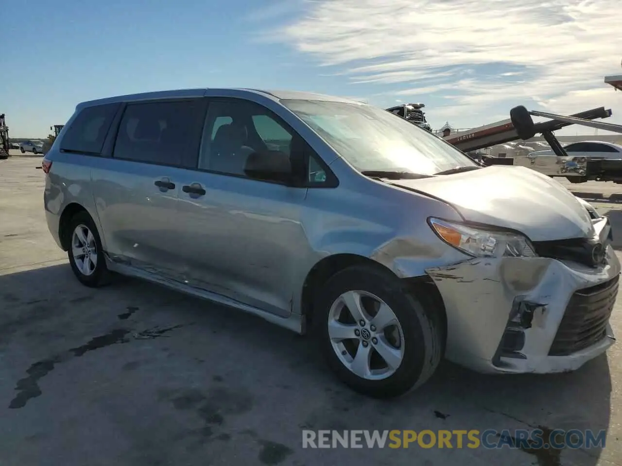 4 fotografías del automóvil dañado 5TDZZ3DC6LS072728 TOYOTA SIENNA 2020
