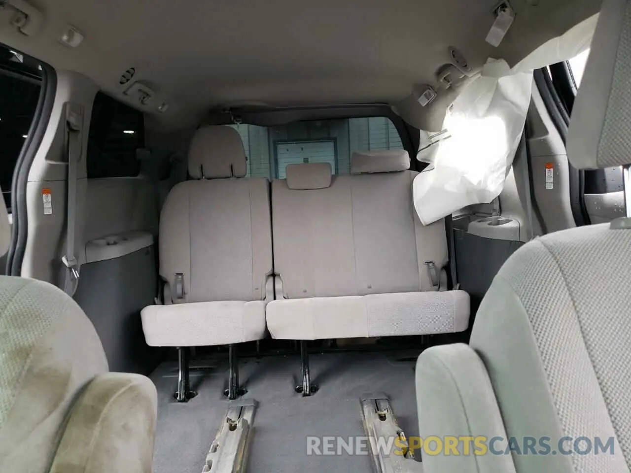 10 fotografías del automóvil dañado 5TDZZ3DC6LS080599 TOYOTA SIENNA 2020