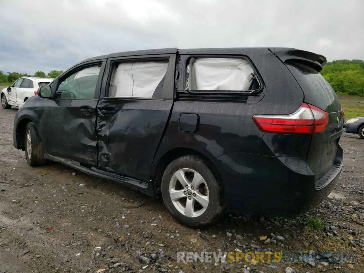 2 fotografías del automóvil dañado 5TDZZ3DC6LS080599 TOYOTA SIENNA 2020