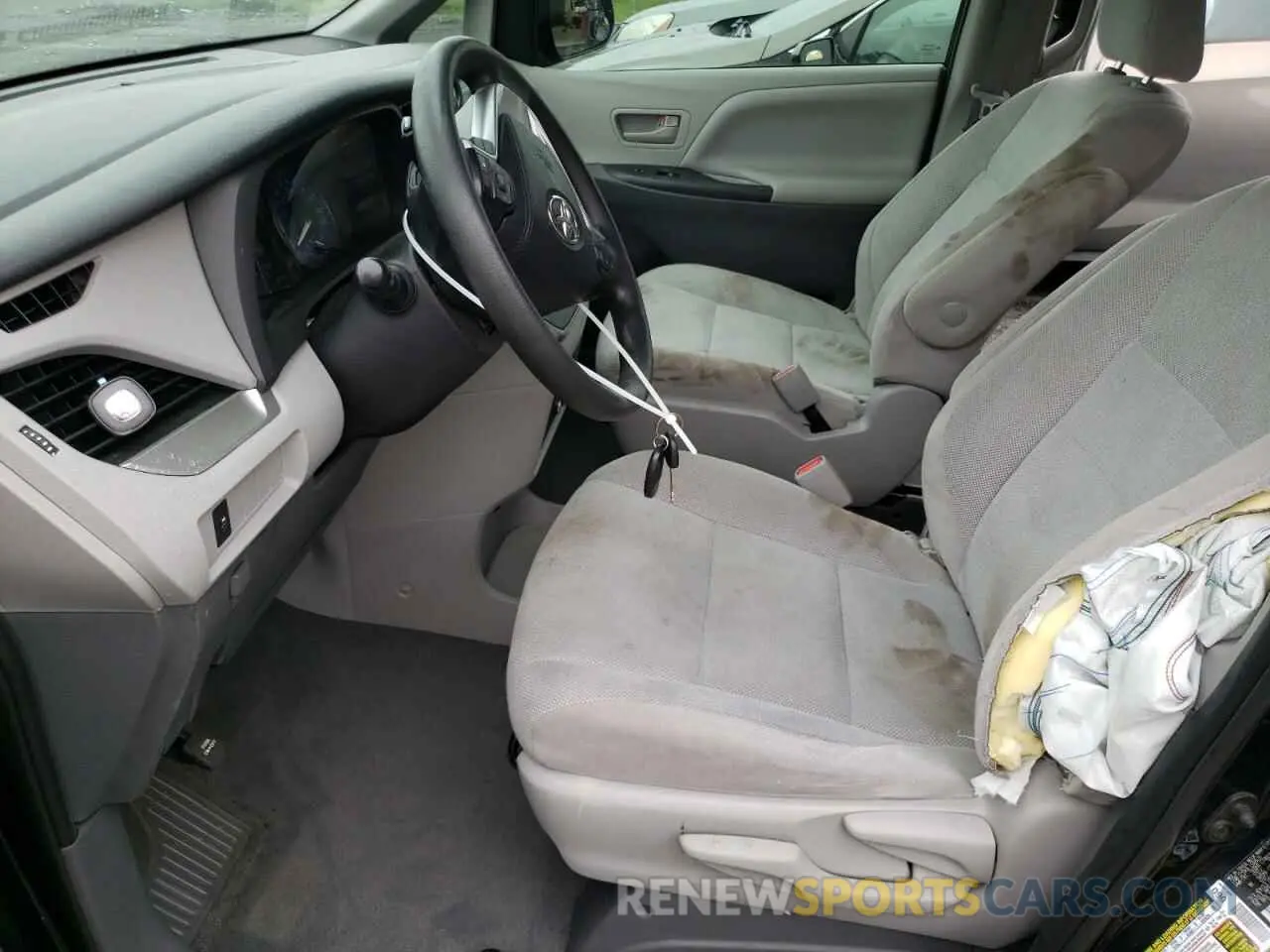 7 fotografías del automóvil dañado 5TDZZ3DC6LS080599 TOYOTA SIENNA 2020