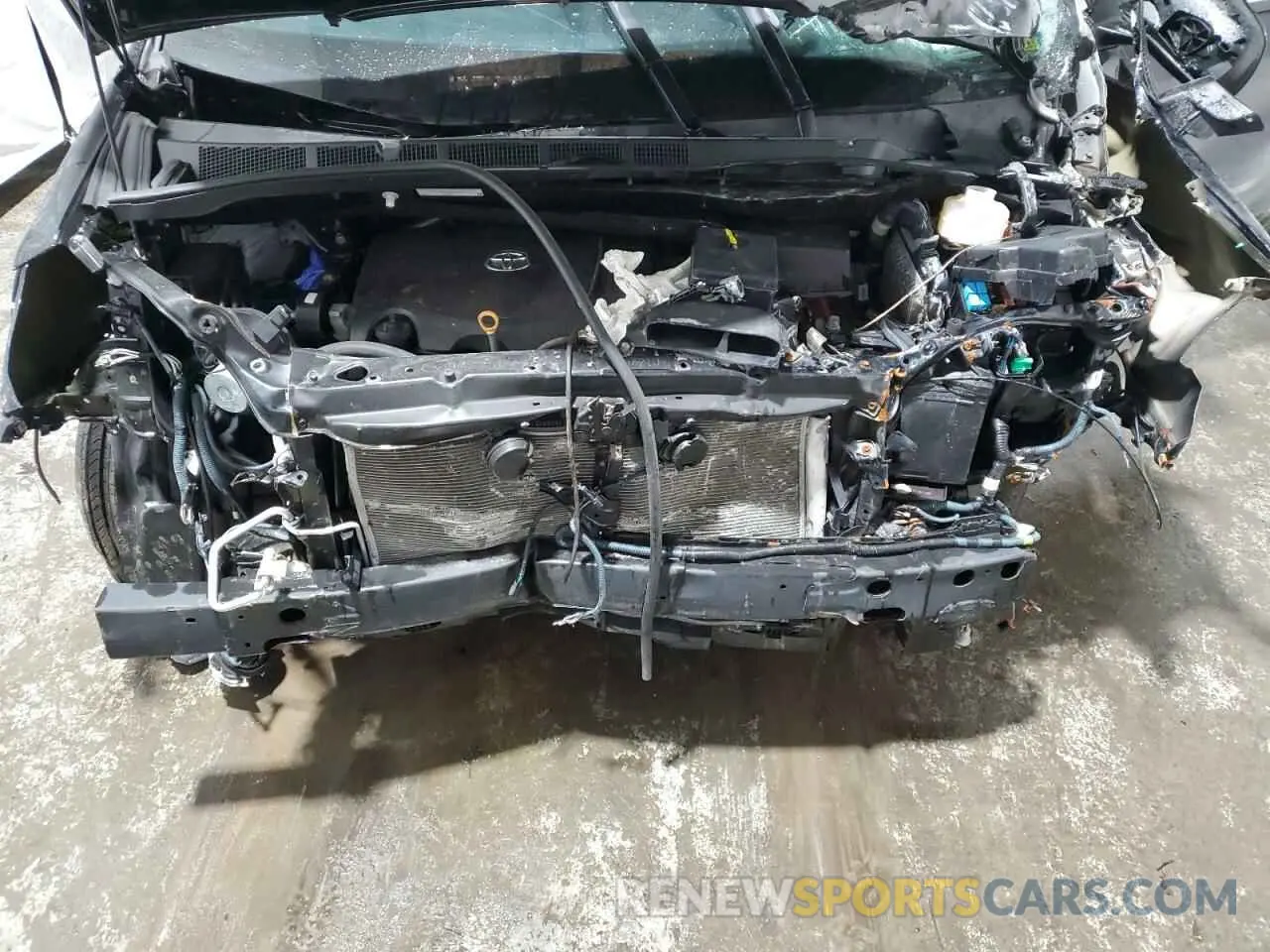 12 fotografías del automóvil dañado 5TDZZ3DC6LS083079 TOYOTA SIENNA 2020