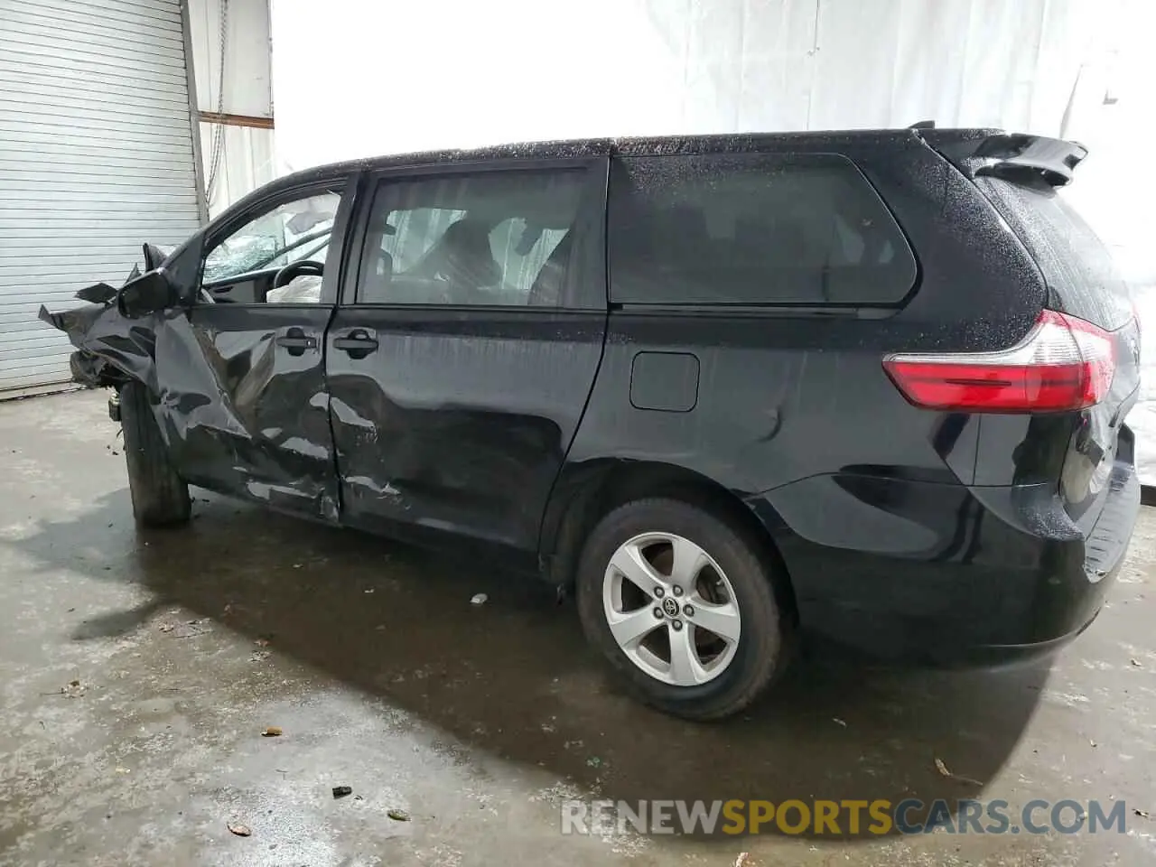 2 fotografías del automóvil dañado 5TDZZ3DC6LS083079 TOYOTA SIENNA 2020