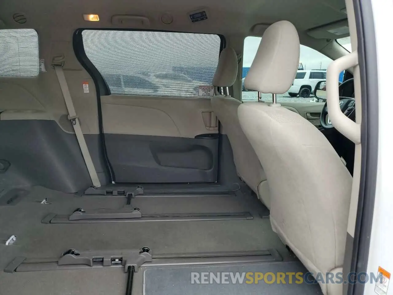 11 fotografías del automóvil dañado 5TDZZ3DC8LS061830 TOYOTA SIENNA 2020