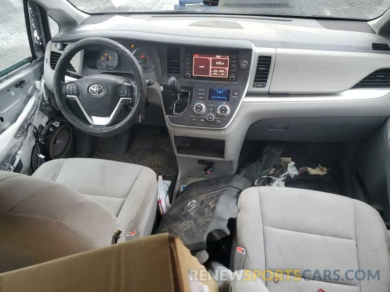 8 fotografías del automóvil dañado 5TDZZ3DC9LS024866 TOYOTA SIENNA 2020