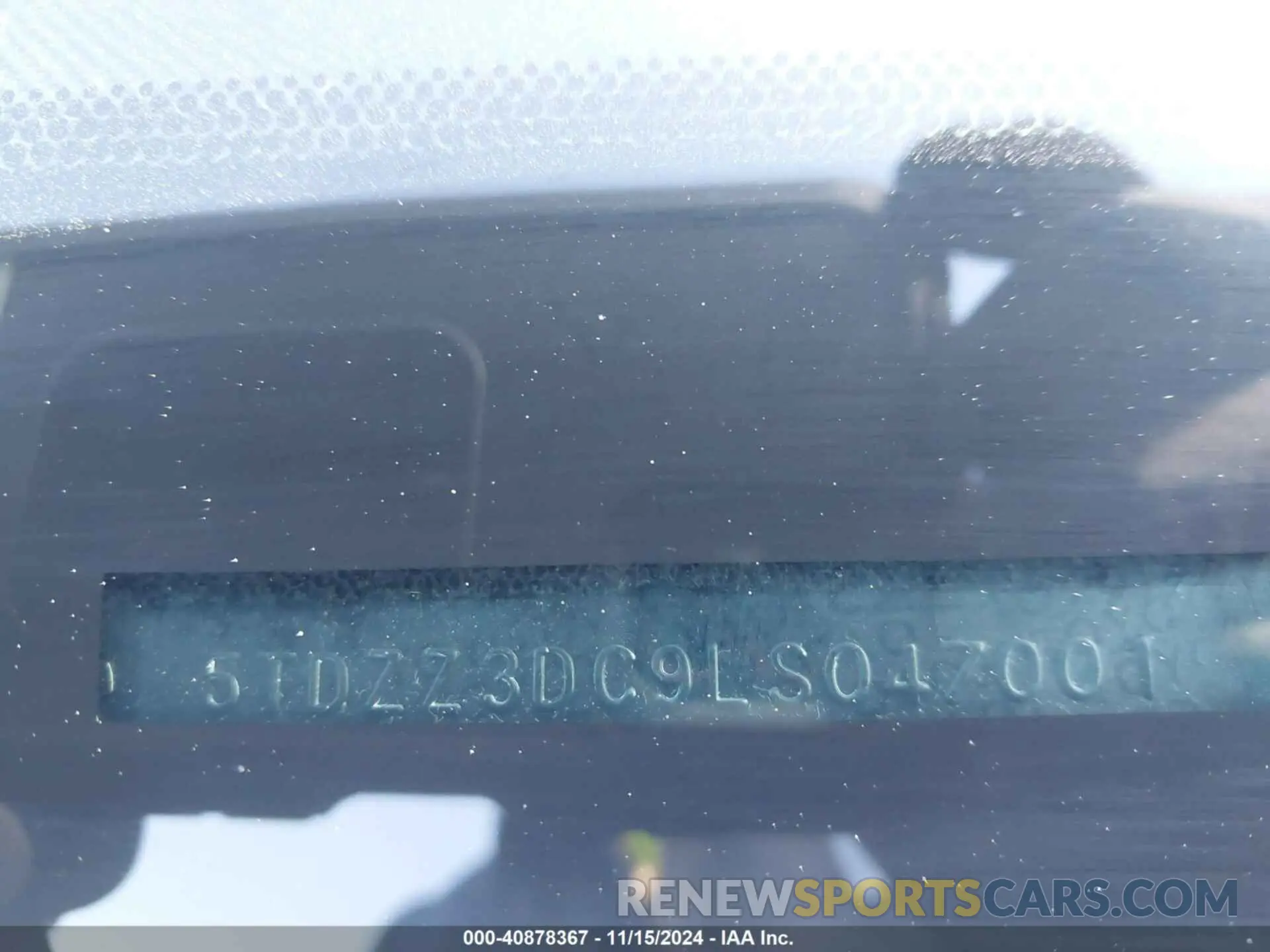 9 fotografías del automóvil dañado 5TDZZ3DC9LS047001 TOYOTA SIENNA 2020