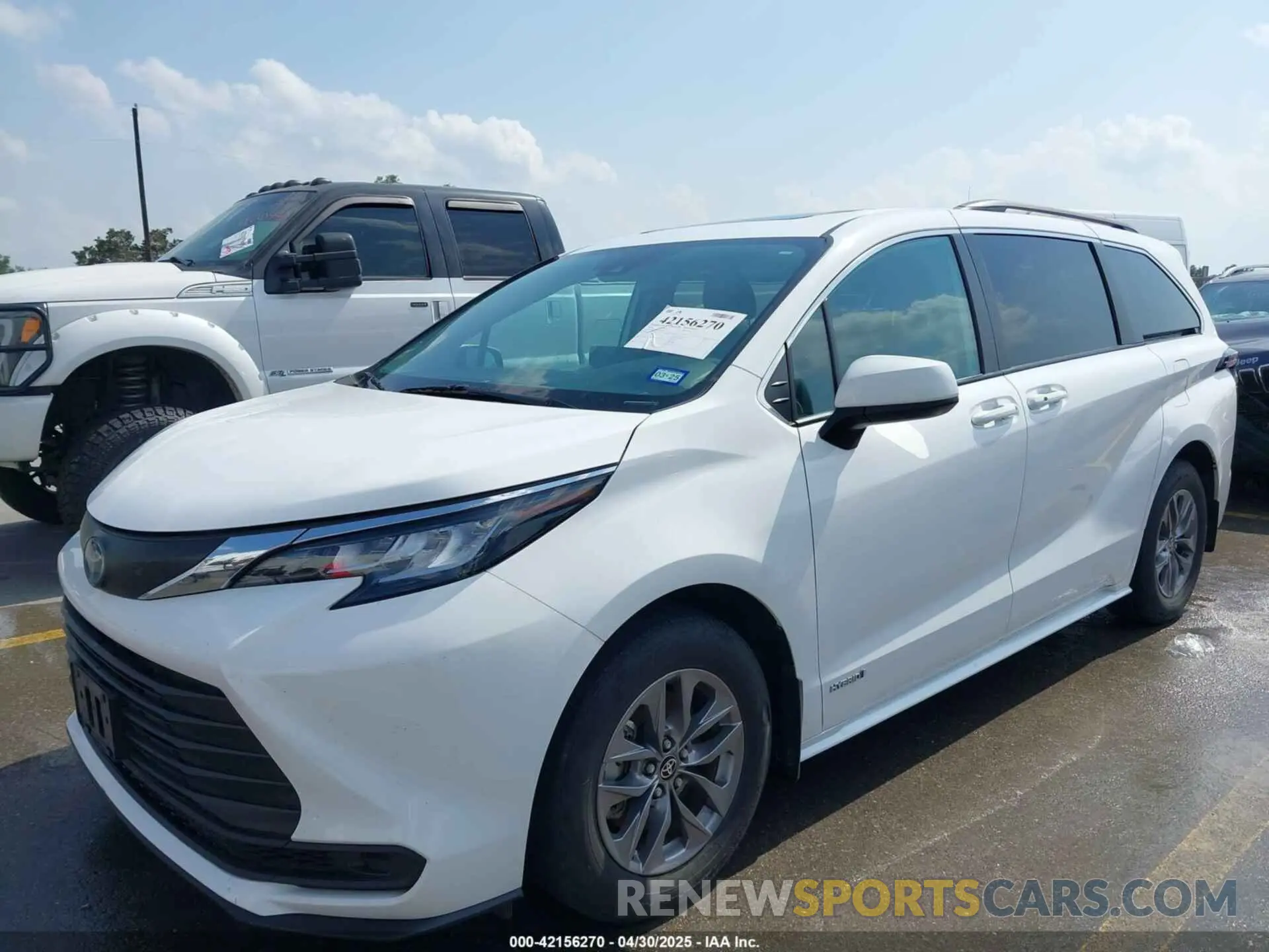 2 fotografías del automóvil dañado 5TDBRKEC8MS035577 TOYOTA SIENNA 2021