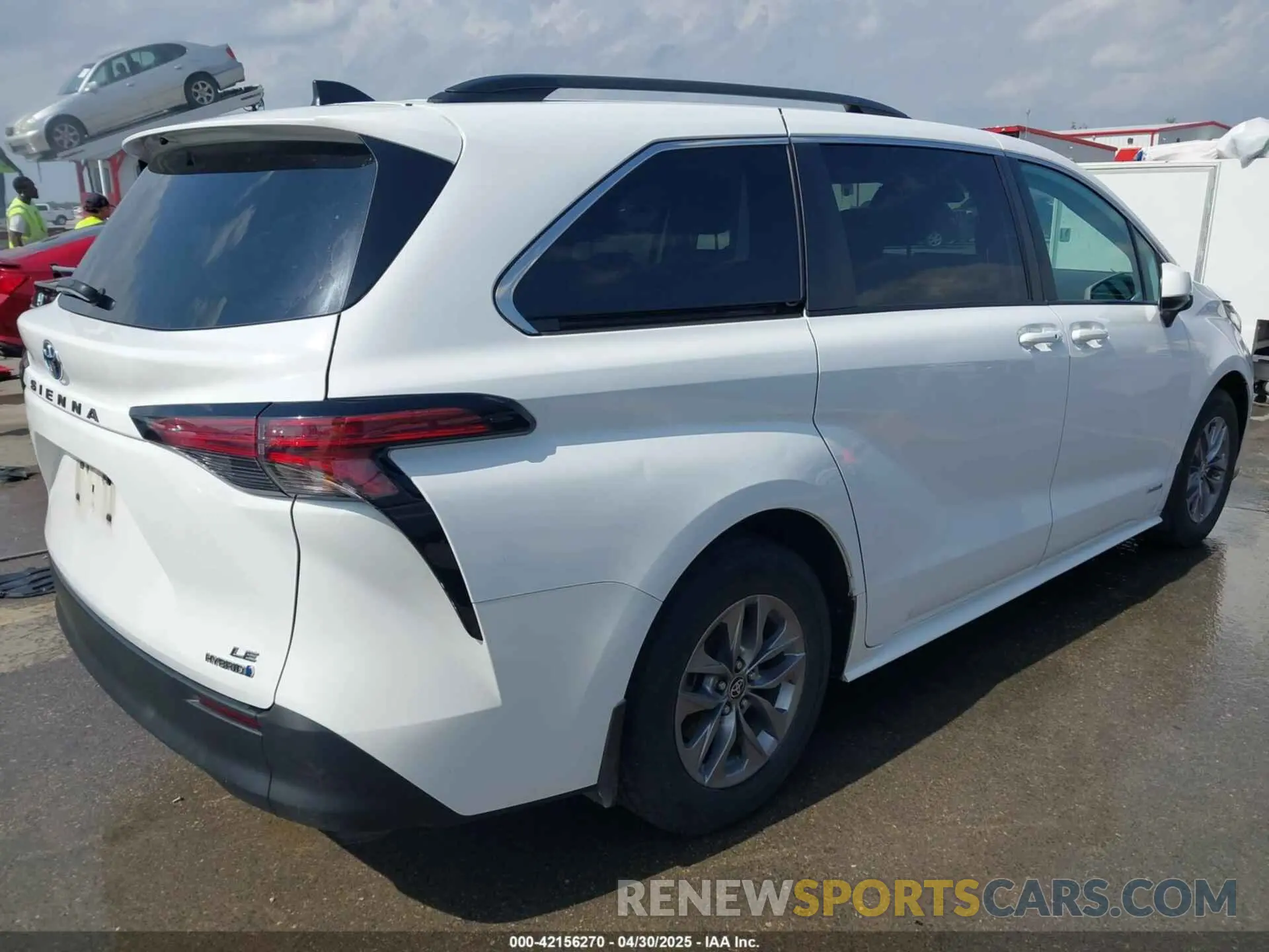 4 fotografías del automóvil dañado 5TDBRKEC8MS035577 TOYOTA SIENNA 2021