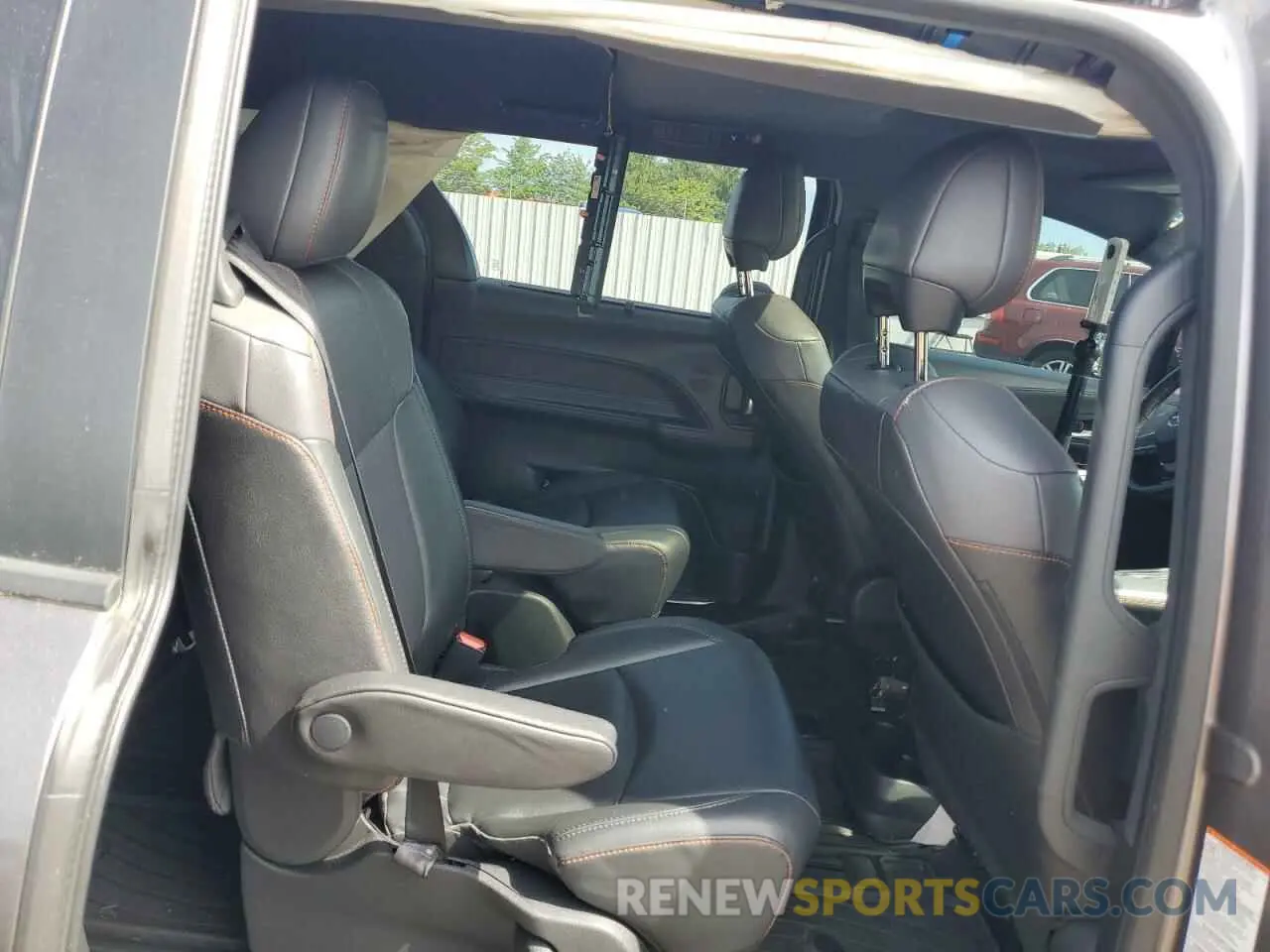 11 fotografías del automóvil dañado 5TDDRKEC0MS023190 TOYOTA SIENNA 2021