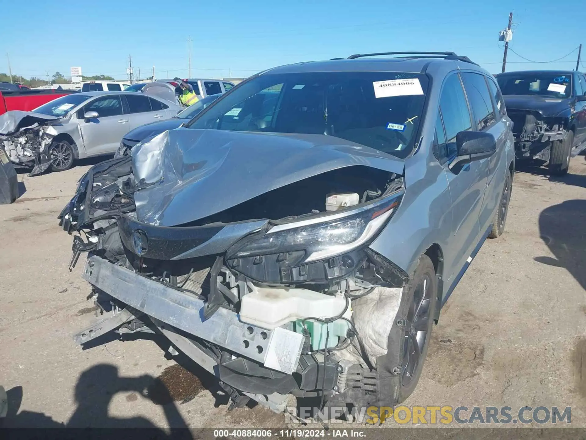 2 fotografías del automóvil dañado 5TDDRKEC4MS050568 TOYOTA SIENNA 2021